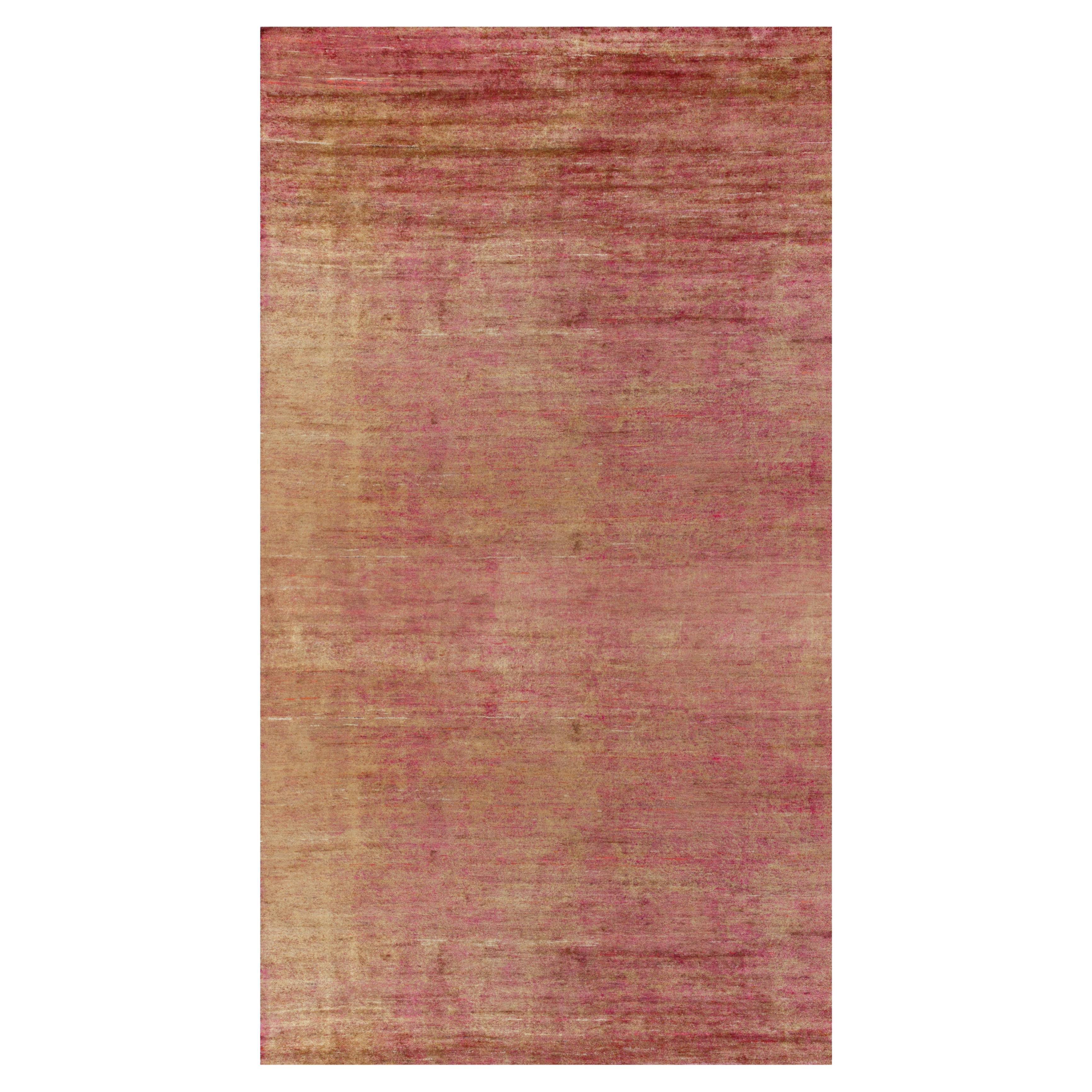 Rug & Kilim: tappeto contemporaneo oversize con striature rosse e oro