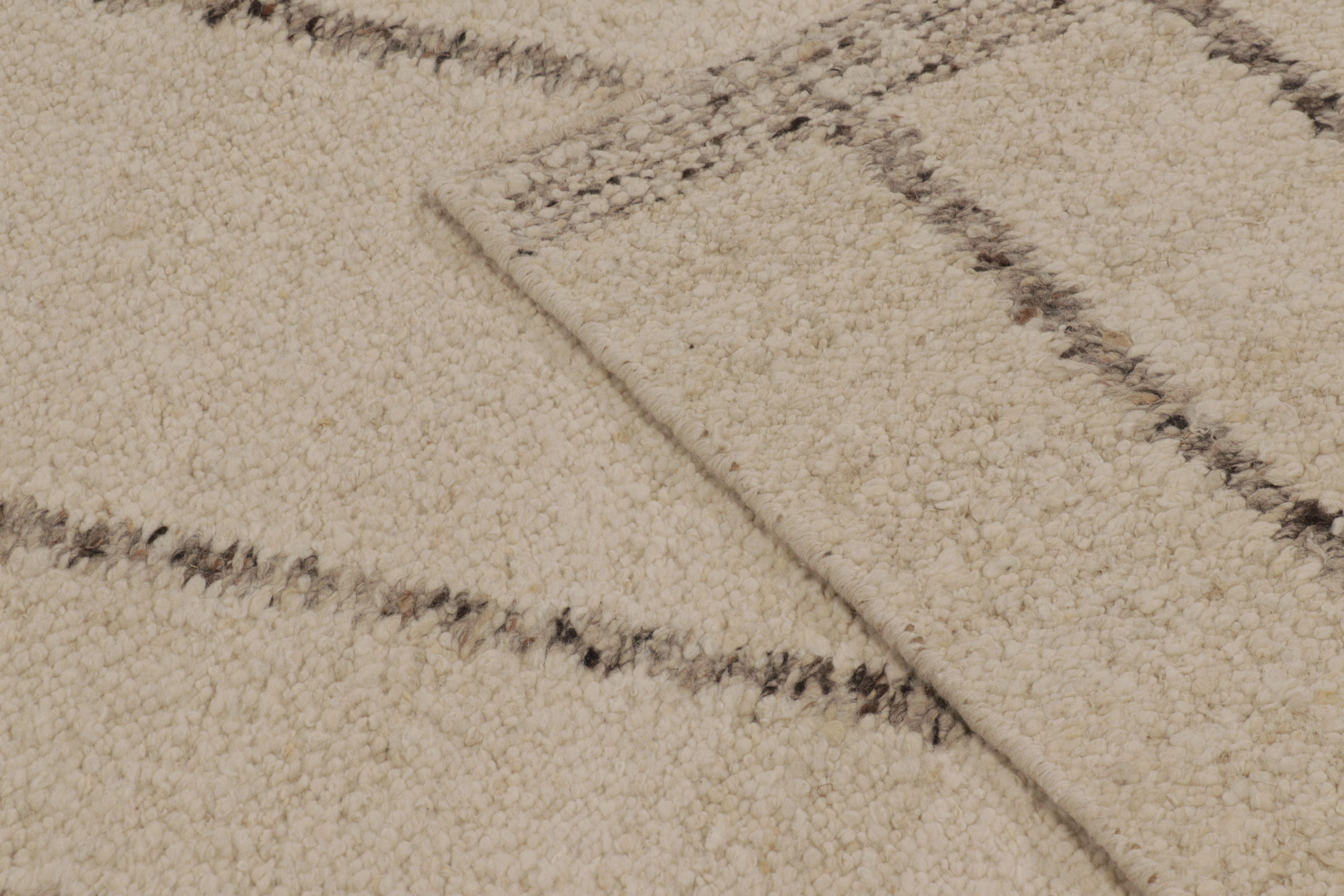 Rug & Kilims übergroßes, strukturiertes Flachgewebe in Beige- und Cremetönen (Wolle) im Angebot