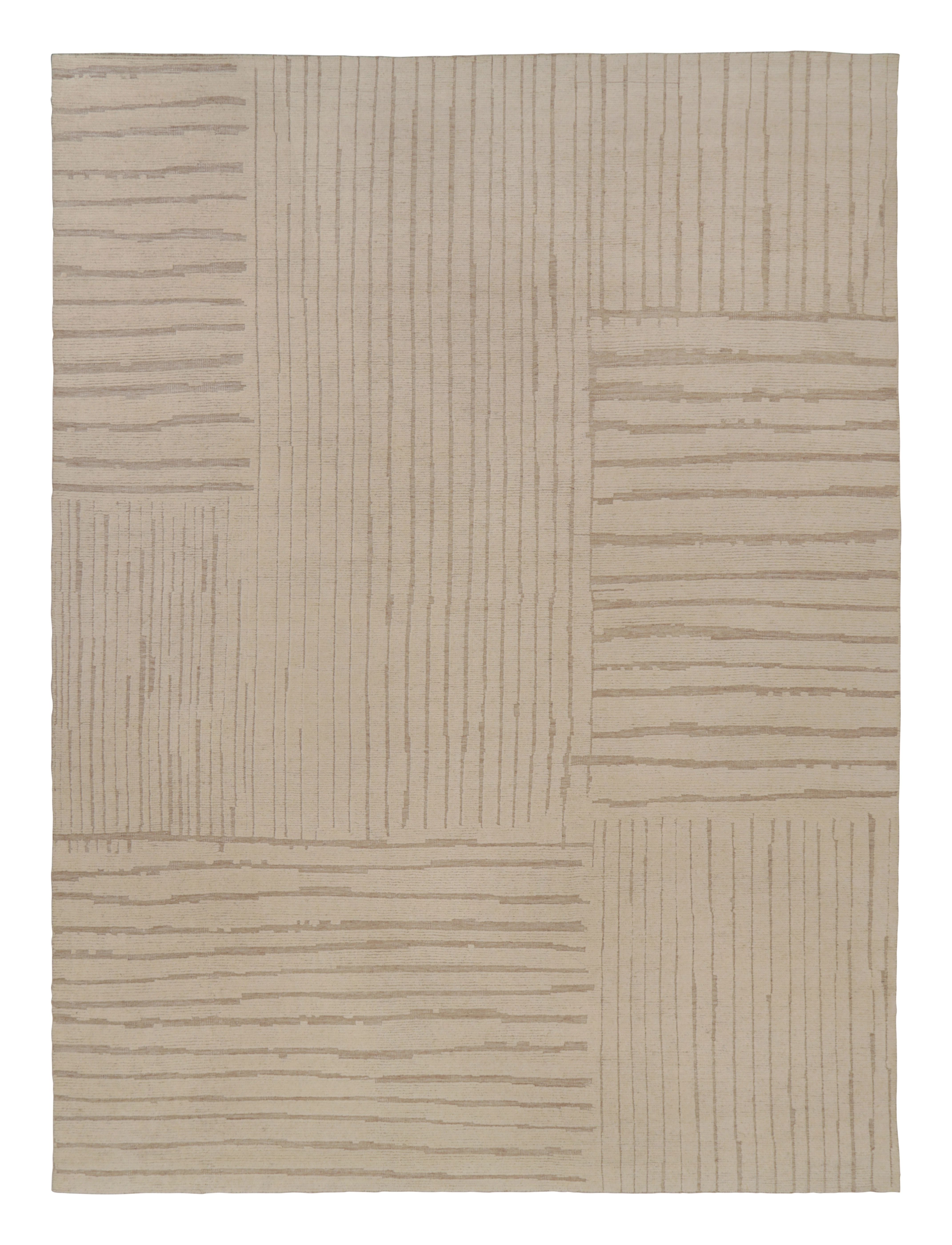Rug
Kilim
s übergroßer, texturierter Teppich in Beige-Braun-Tönen