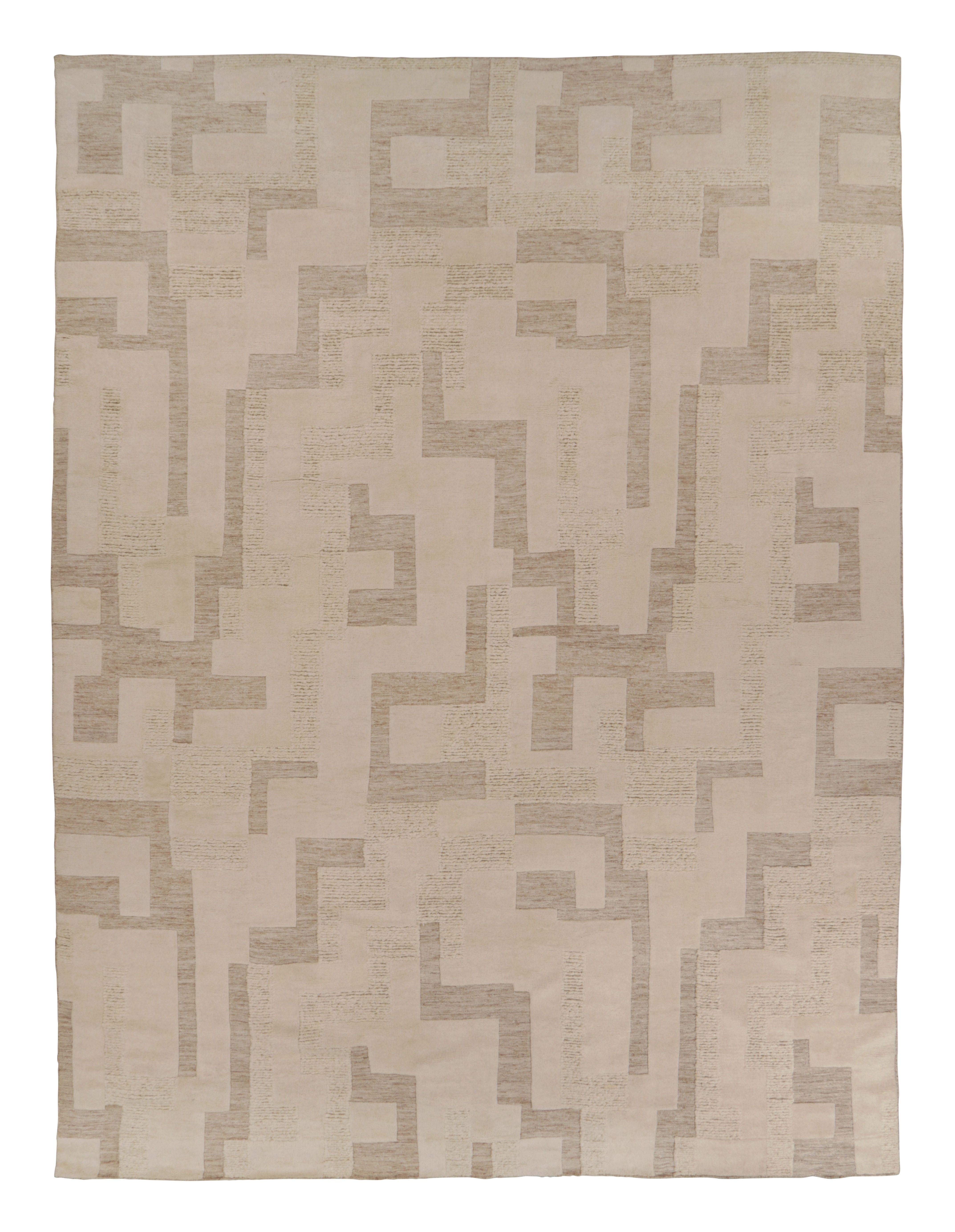 Rug 
Kilim
s übergroßer, texturierter Teppich in Beige-Braun-Tönen