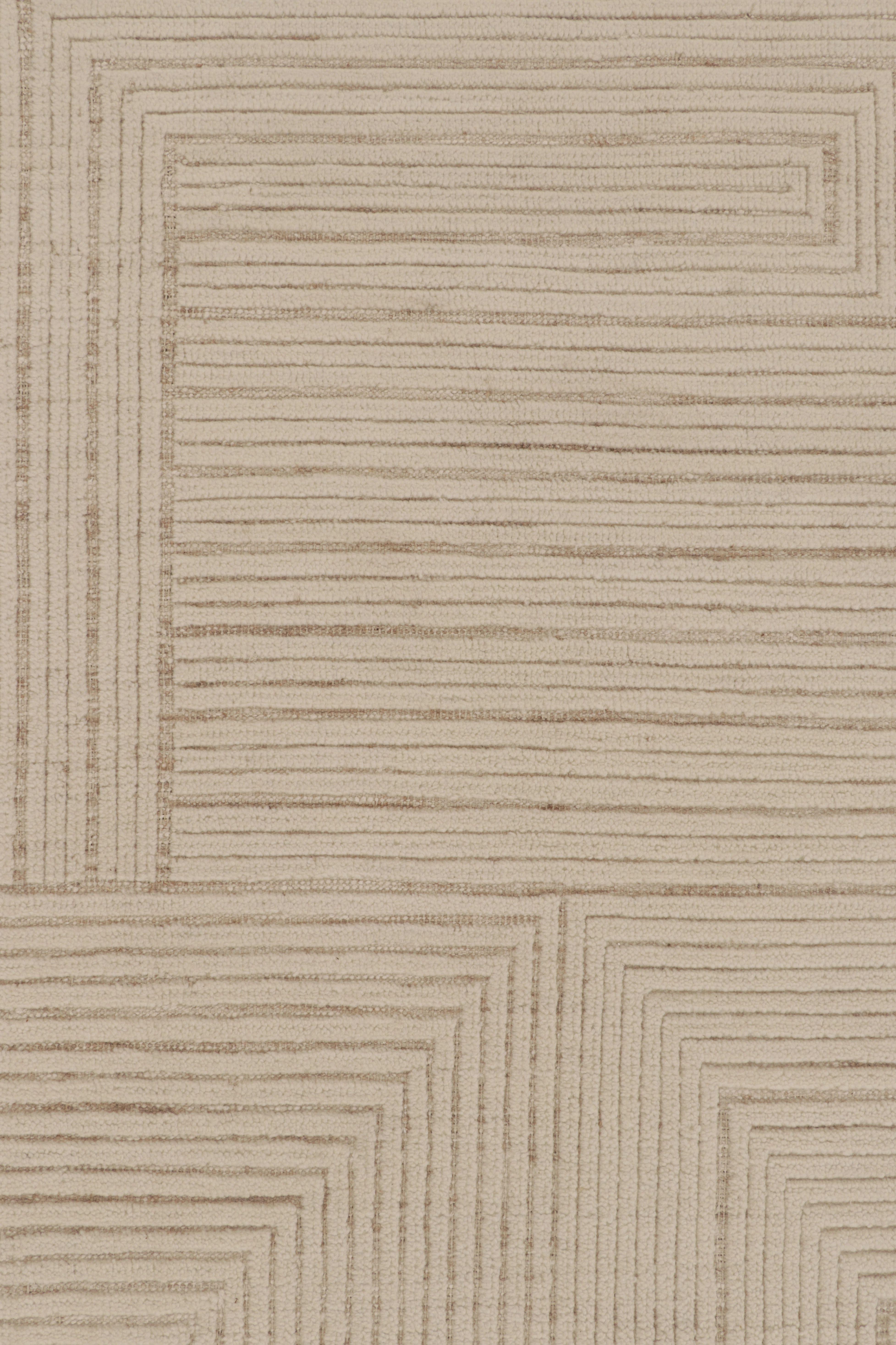Rug & Kilim's übergroßer zeitgenössischer Strukturteppich in Beige-Creme-Tönen (Indisch) im Angebot