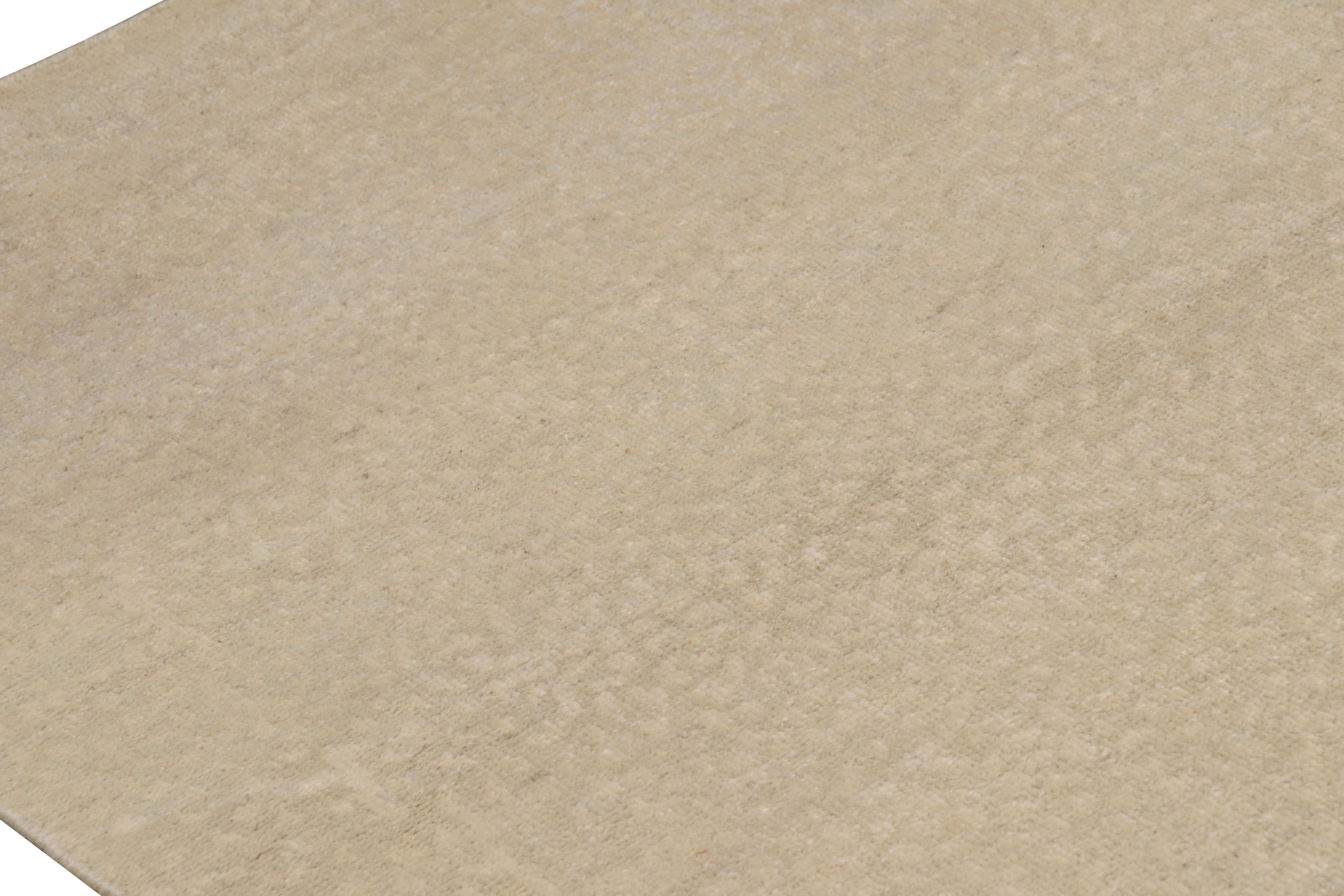 Hand-knotted in wool, this 14x22 contemporary rug is the newest addition to the Rug & Kilim Textural Collection, with an inventive take on solid rugs with movement in its subtle striae.

On the Design: 

Our textural collection enjoys an inventive