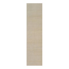 Rug & Kilim's Oversized Contemporary Textural Solid Rug in Beige Tones (Tapis massif contemporain surdimensionné dans les tons beiges)