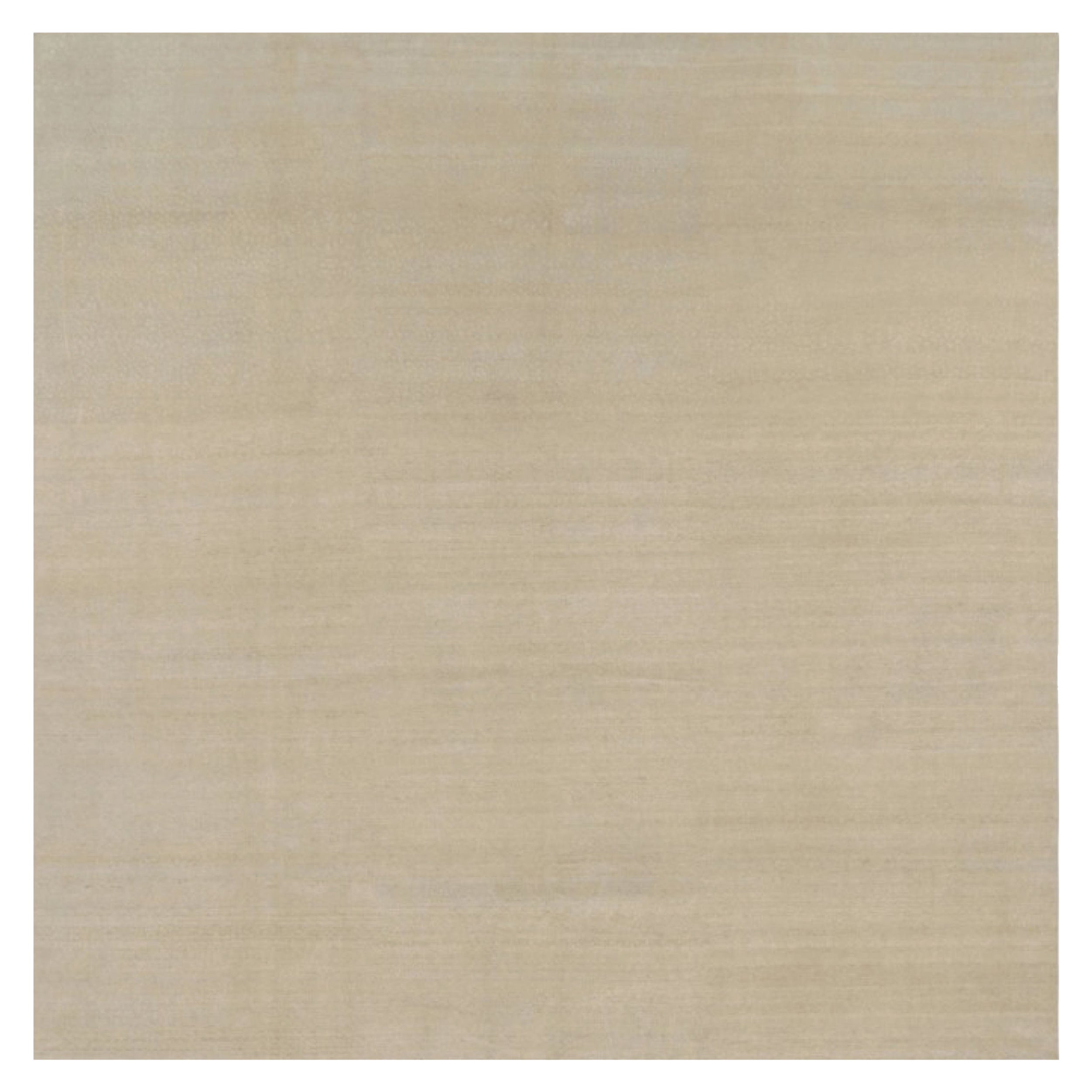 Rug & Kilim's Oversized Contemporary Textural Solid Rug in Beige Tones (Tapis massif contemporain surdimensionné dans les tons beiges) en vente