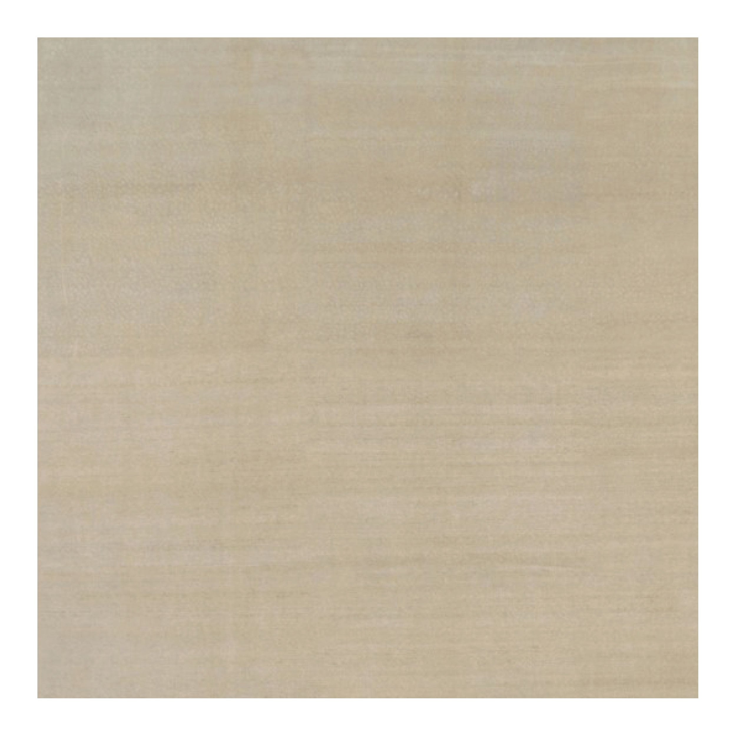 Rug 
Kilim è un tappeto a tinta unita oversize in stile contemporaneo nei toni del beige.