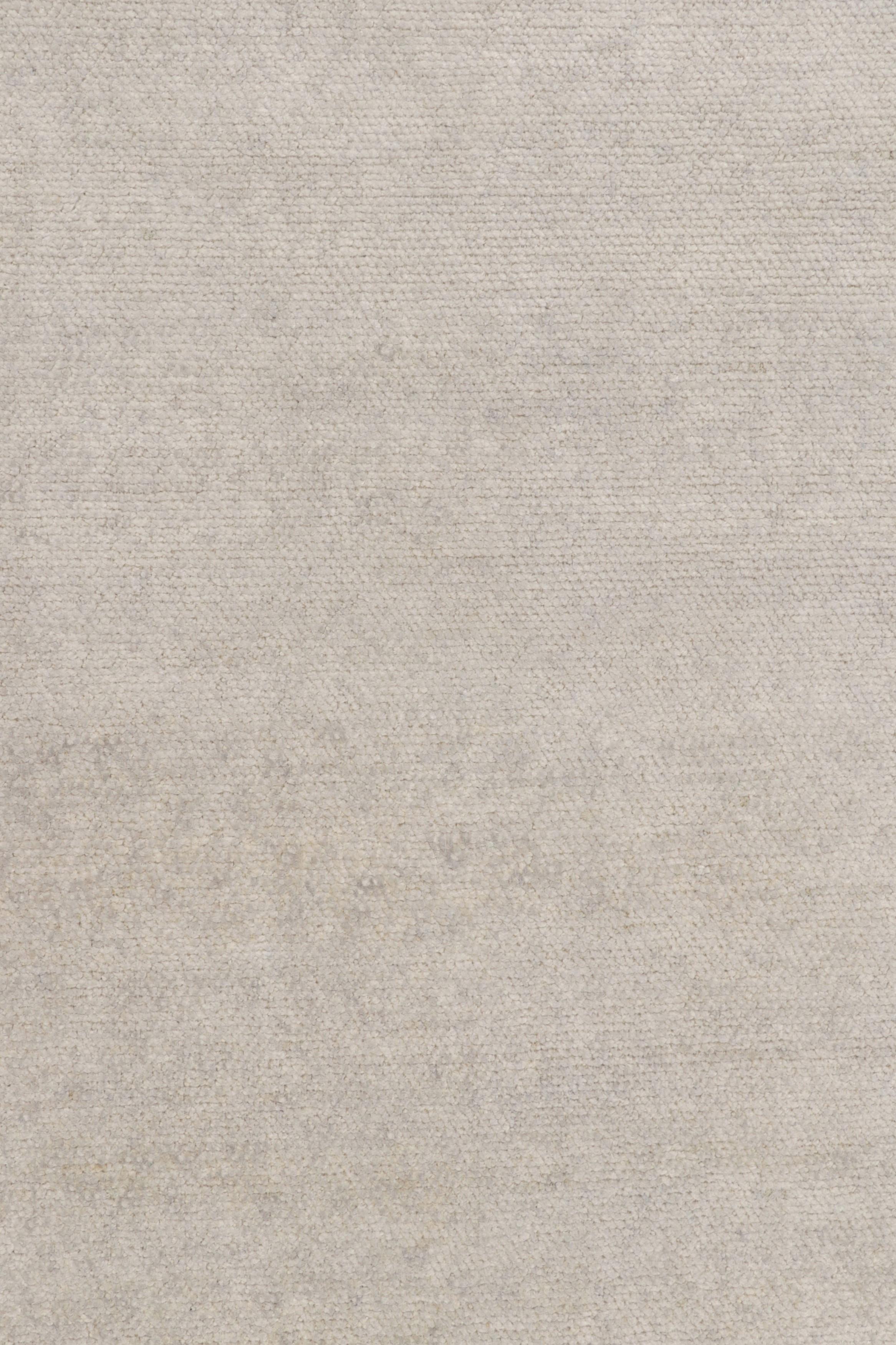 Rug & Kilims übergroßer Contemporary-Teppich in Elfenbein-Tönen (21. Jahrhundert und zeitgenössisch) im Angebot