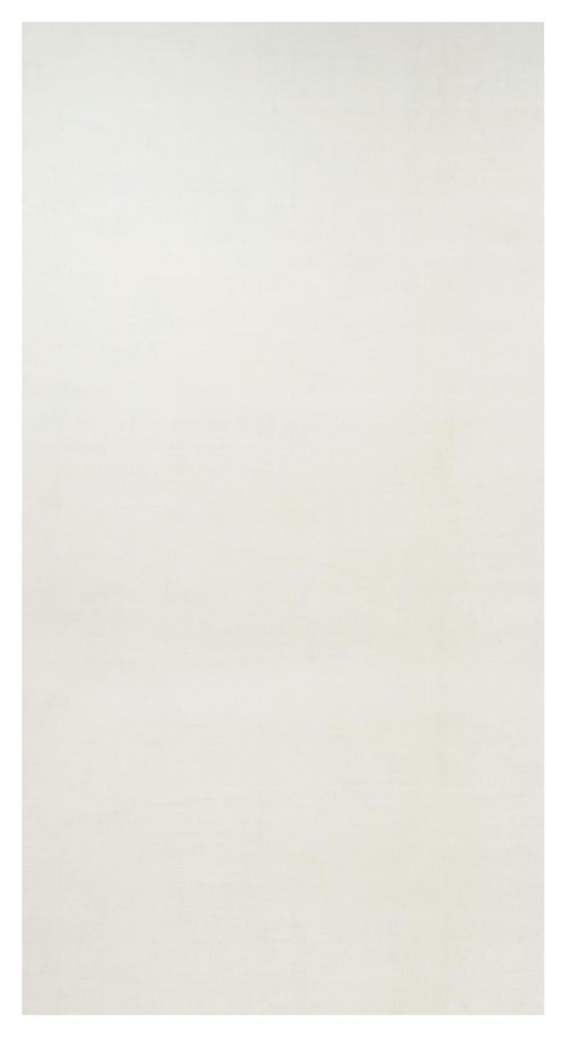 Alfombra contemporánea sobredimensionada de textura sólida en tonos blancos de Rug
Kilim