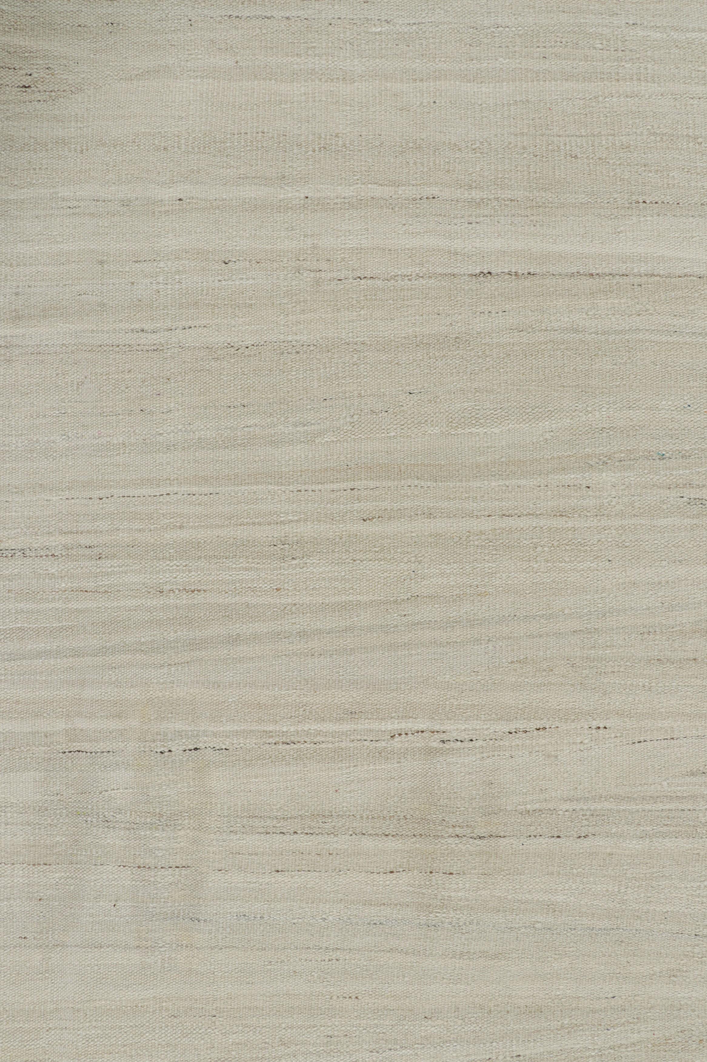 Alfombra de tejido plano Rug & Kilim de gran tamaño con motivos y rayas en tonos crema y beige Moderno en venta