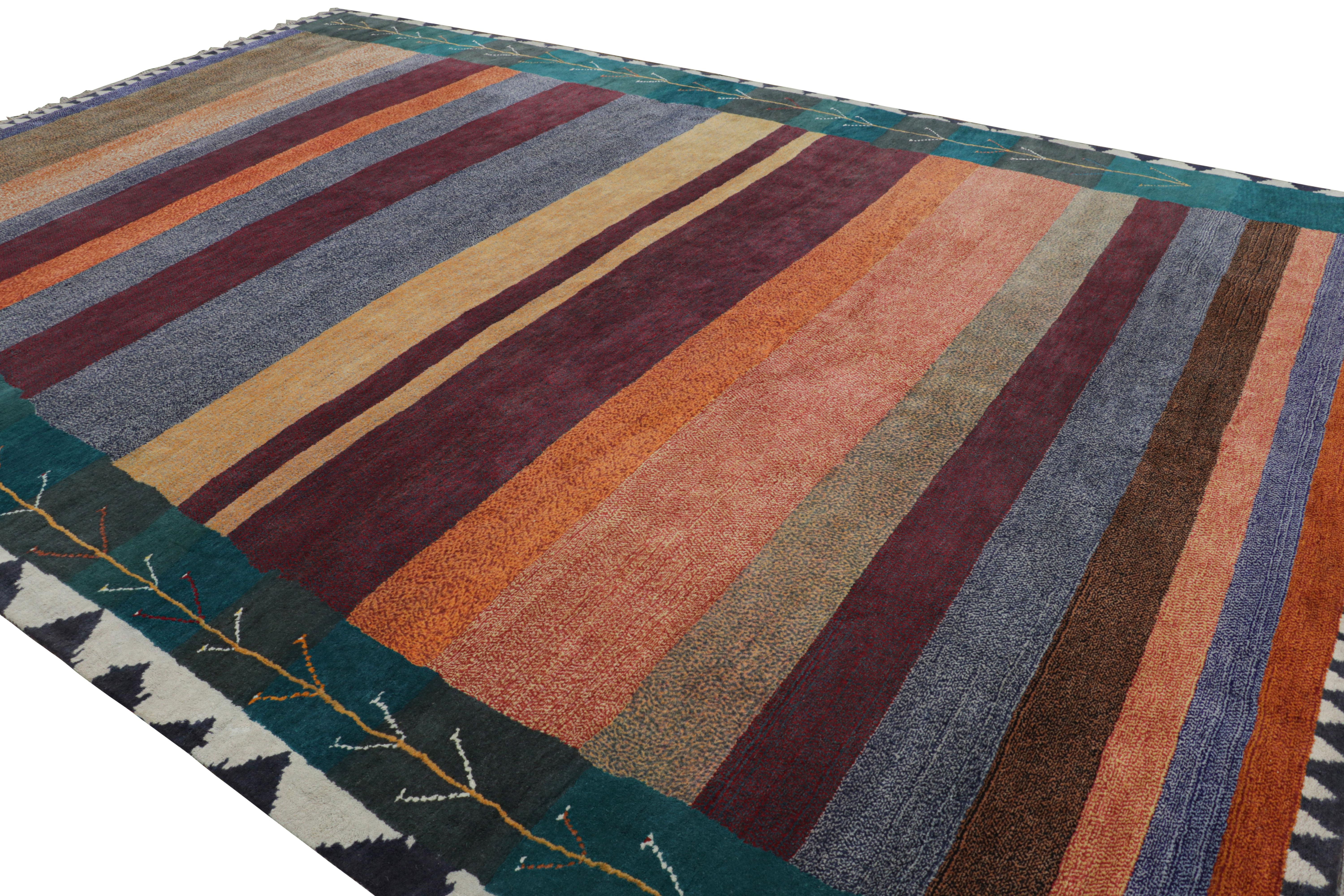 Annodato a mano Rug & Kilim - Runner tribale personalizzato in stile Gabbeh sovradimensionato con strisce multicolore in vendita