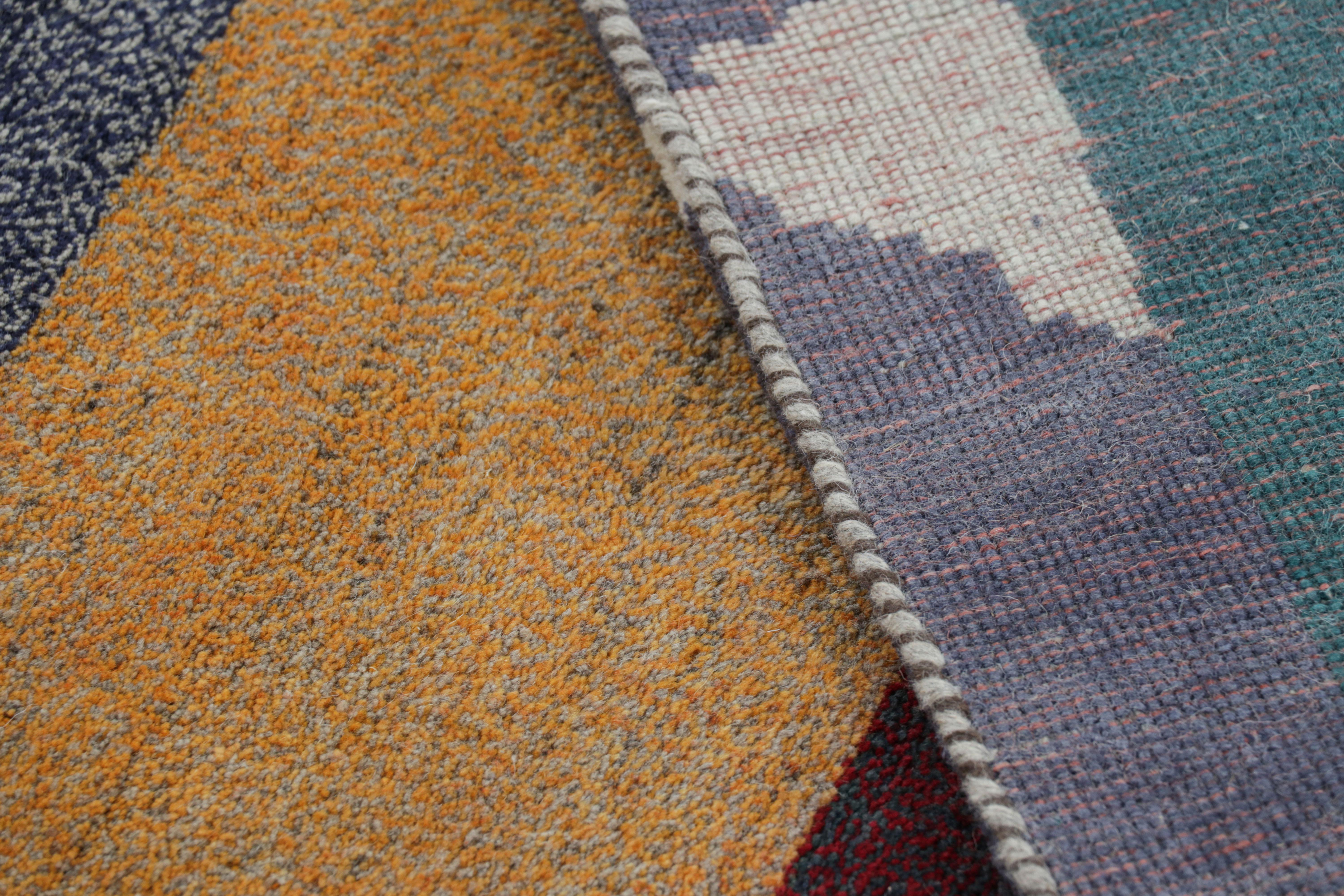 XXI secolo e contemporaneo Rug & Kilim - Runner tribale personalizzato in stile Gabbeh sovradimensionato con strisce multicolore in vendita
