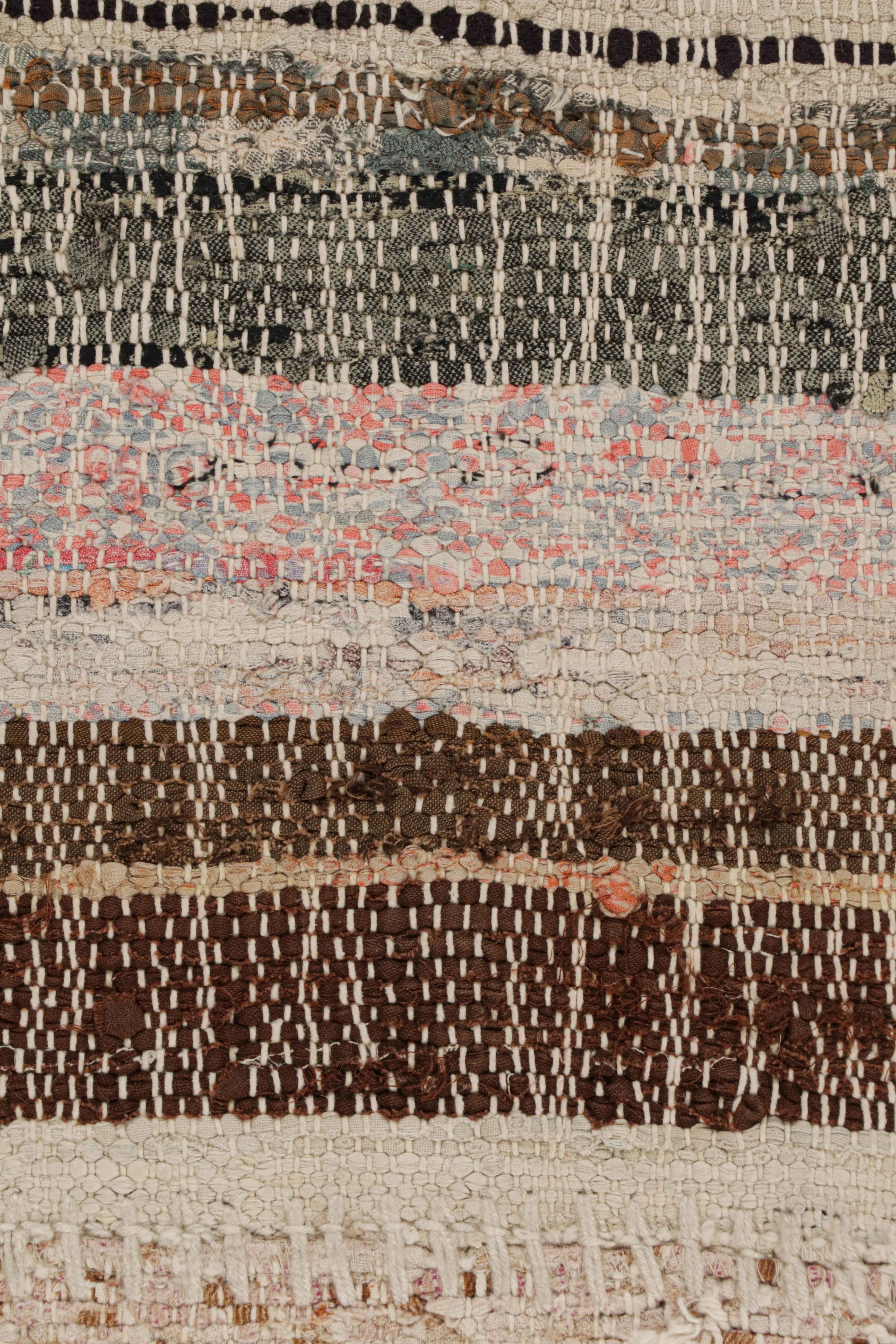 XXIe siècle et contemporain Tapis Kilim en laine beige et multicolore Patchwork de Rug & Kilim en vente