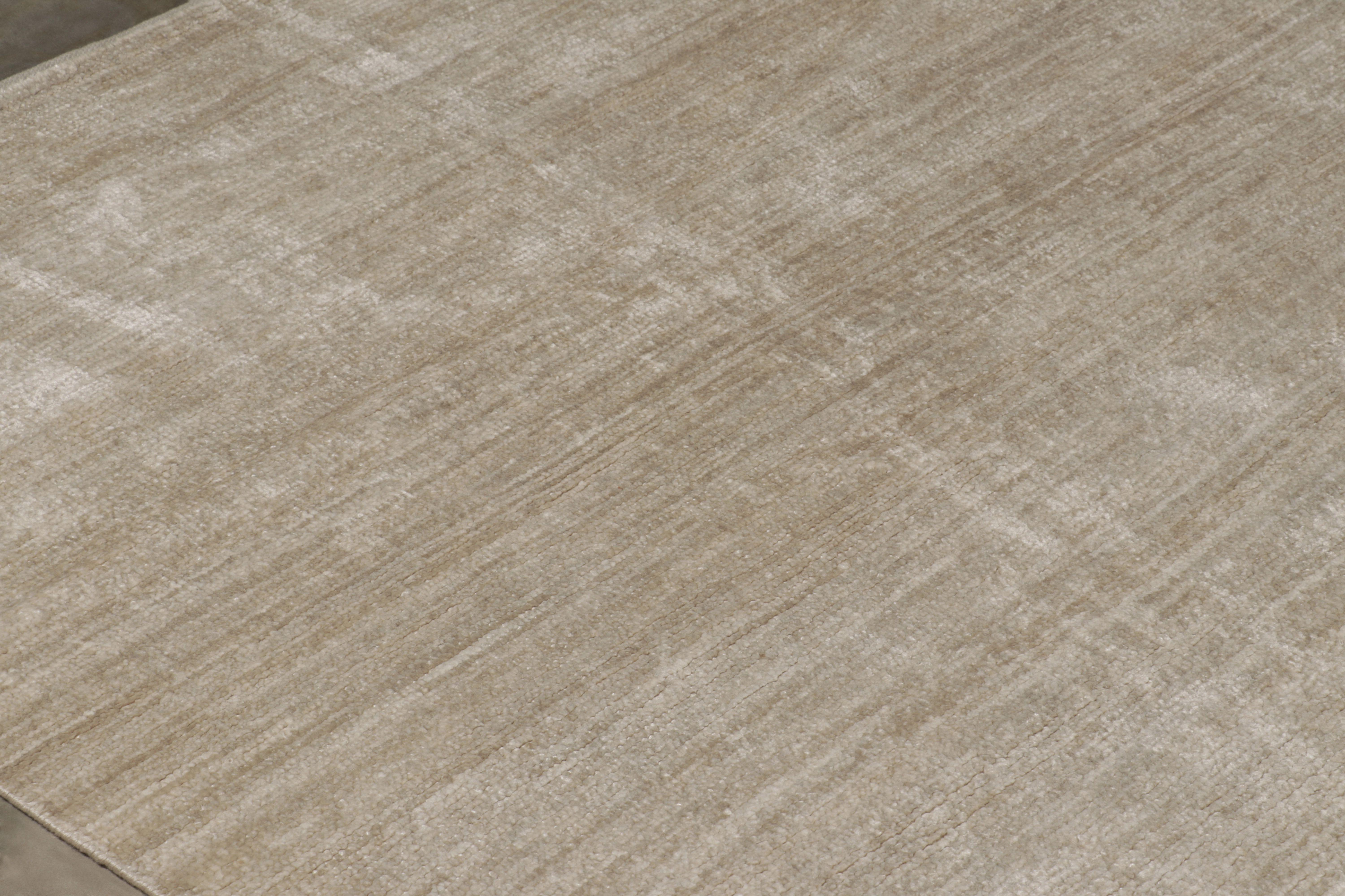 Eine 15x24 große, kühne neue Ergänzung unserer Texture of Color-Kollektion, hergestellt aus handgeknüpfter Sari-Seide und Baumwolle. 

Über das Design: 

Die Texture of Color-Kollektion bietet eine originelle Interpretation von unifarbenen