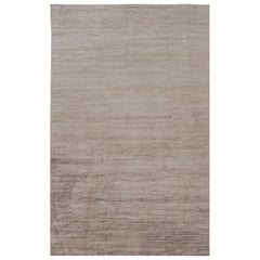 Rug 
Kilim
s Oversized Modern Textural Rug in Brown, White and Beige Striae (Tapis moderne texturé surdimensionné à rayures brunes, blanches et beiges)