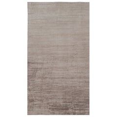 Rug 
Kilim
s Oversized Modern Textural Rug in Brown, White and Beige Striae (Tapis moderne texturé surdimensionné à rayures brunes, blanches et beiges)