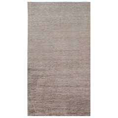 Rug 
Kilim
s Oversized Modern Textural Rug in Brown, White and Beige Striae (Tapis moderne texturé surdimensionné à rayures brunes, blanches et beiges)