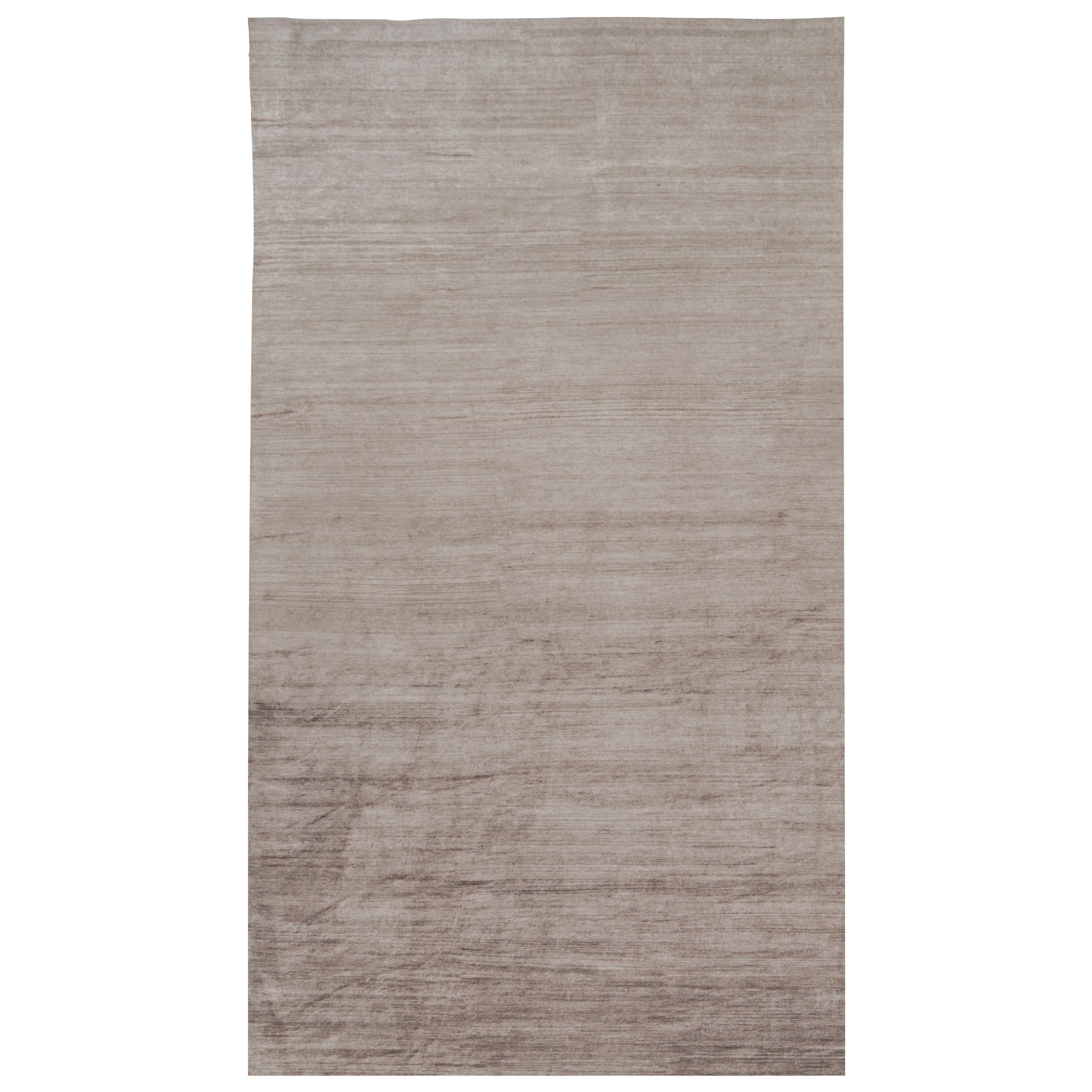 Rug 
Kilim
s Oversized Modern Textural Rug in Brown, White and Beige Striae (Tapis moderne texturé surdimensionné à rayures brunes, blanches et beiges)