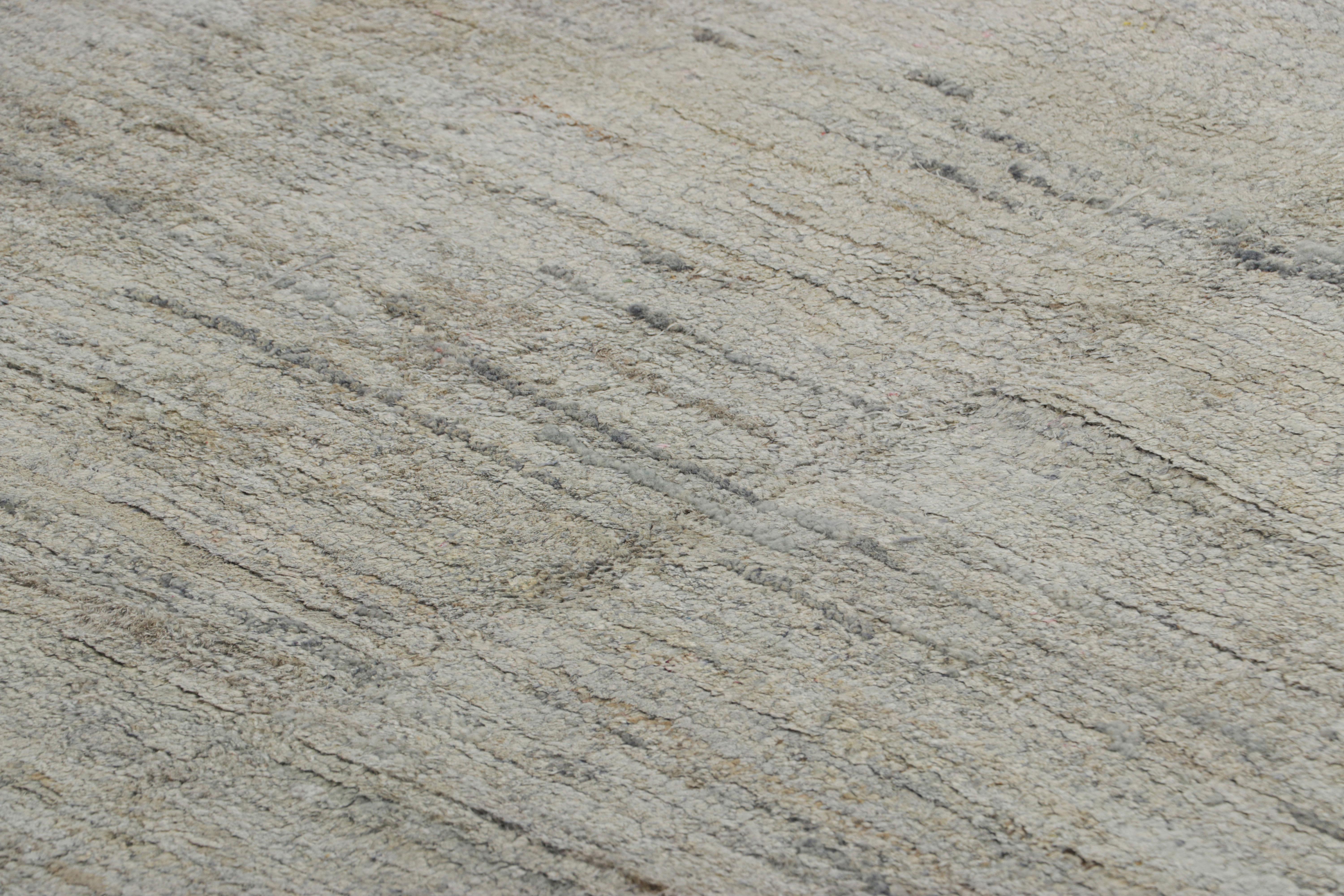 Hand-knotted in a luxurious blend of all-natural silk, this 10x17 textural rug is an exciting new addition to the Texture of Color Collection by Rug & Kilim.

On the Design: 

The Texture of Color collection enjoys an inventive take on plain rugs,