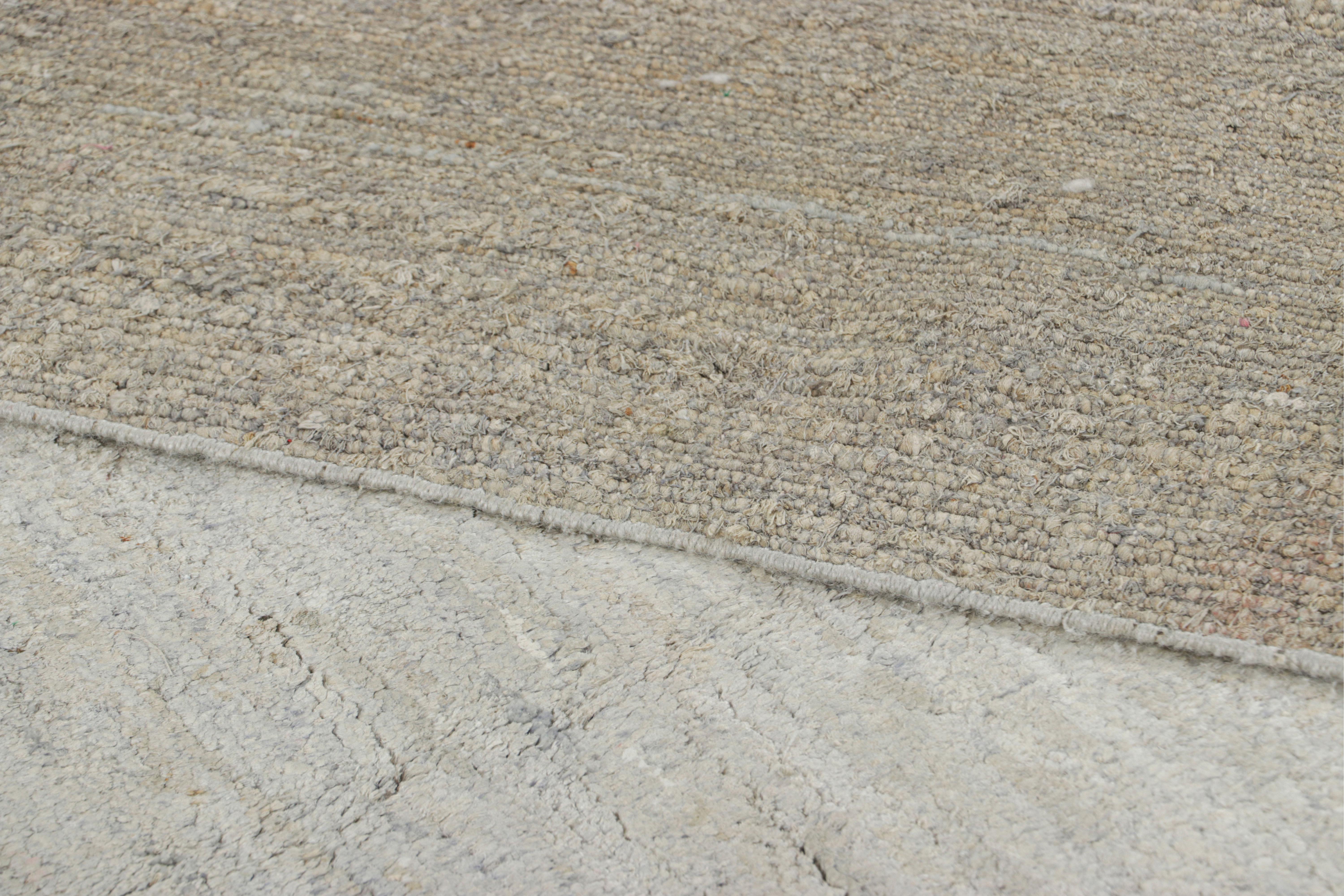 Silk Rug & Kilim’s Oversized Modern Textural Rug in Gray Tones For Sale