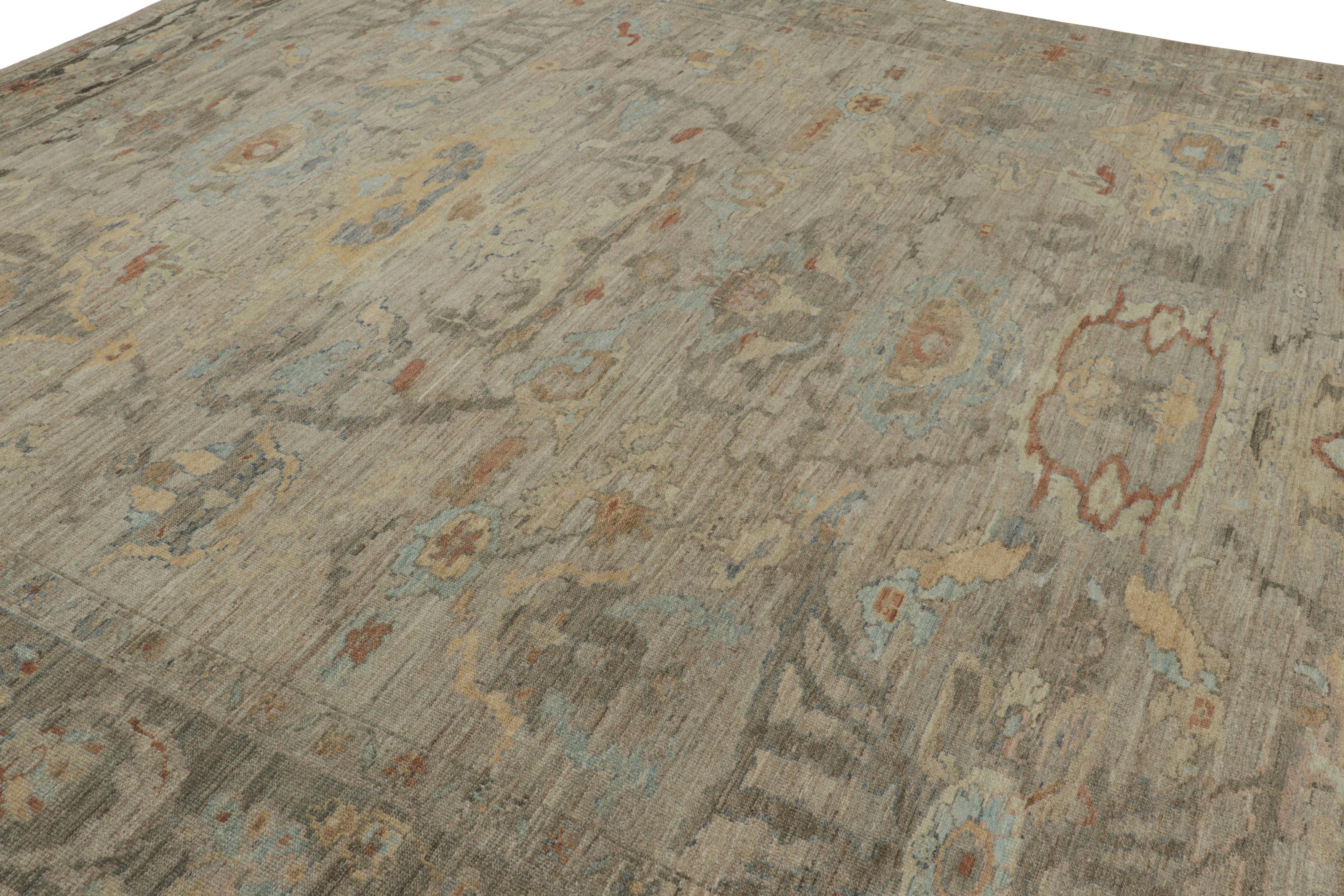 Dieser übergroße Teppich im Format 13x15 aus handgeknüpfter Wolle ist eine zeitgenössische Neuinterpretation berühmter Vintage- und antiker Oushak-Designs und gehört zu den aufregendsten Neuzugängen der Modern Classics Collection von Rug &