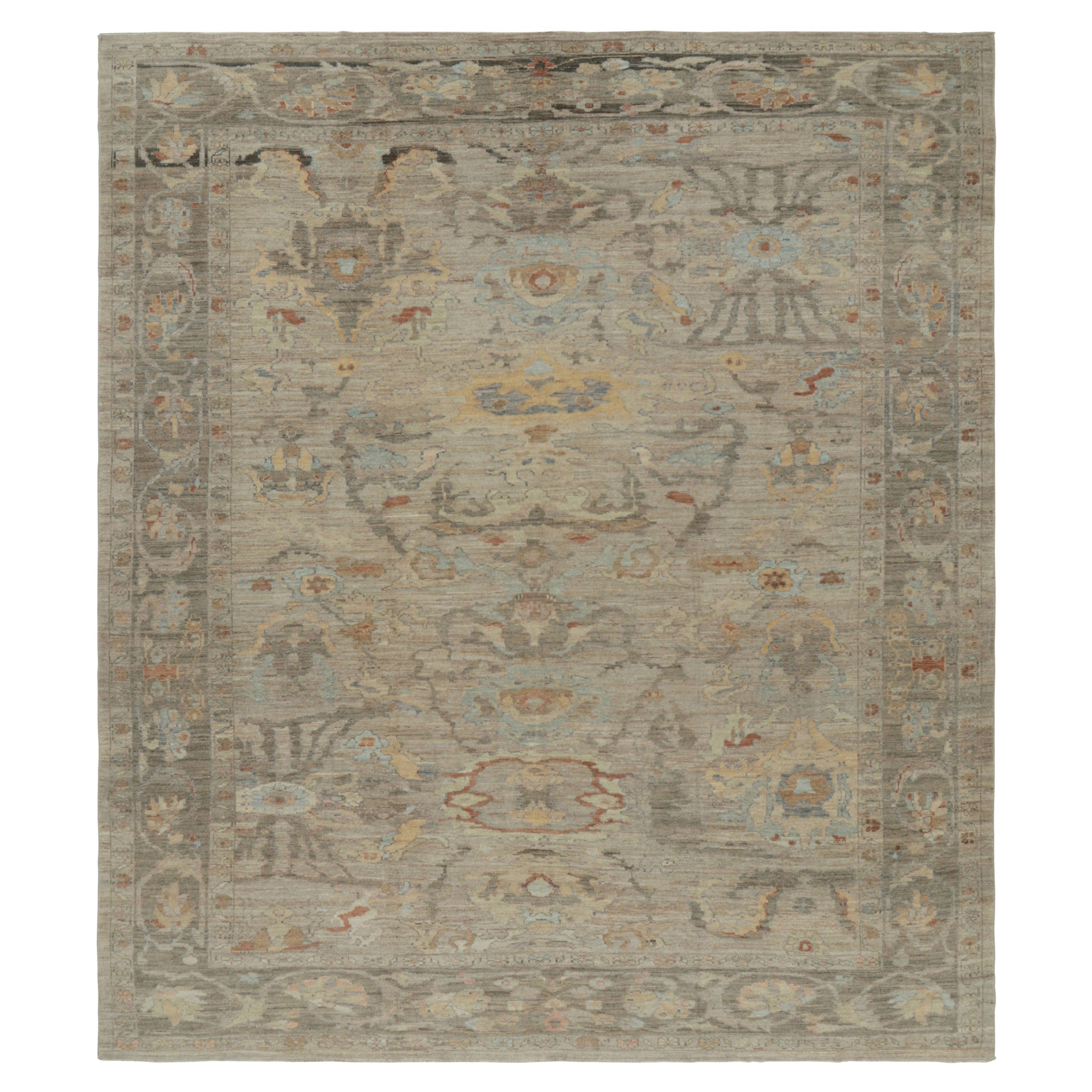 Rug & Kilim's übergroßer Oushak-Teppich in Blau und Beige-Braun mit Blumenmuster im Angebot