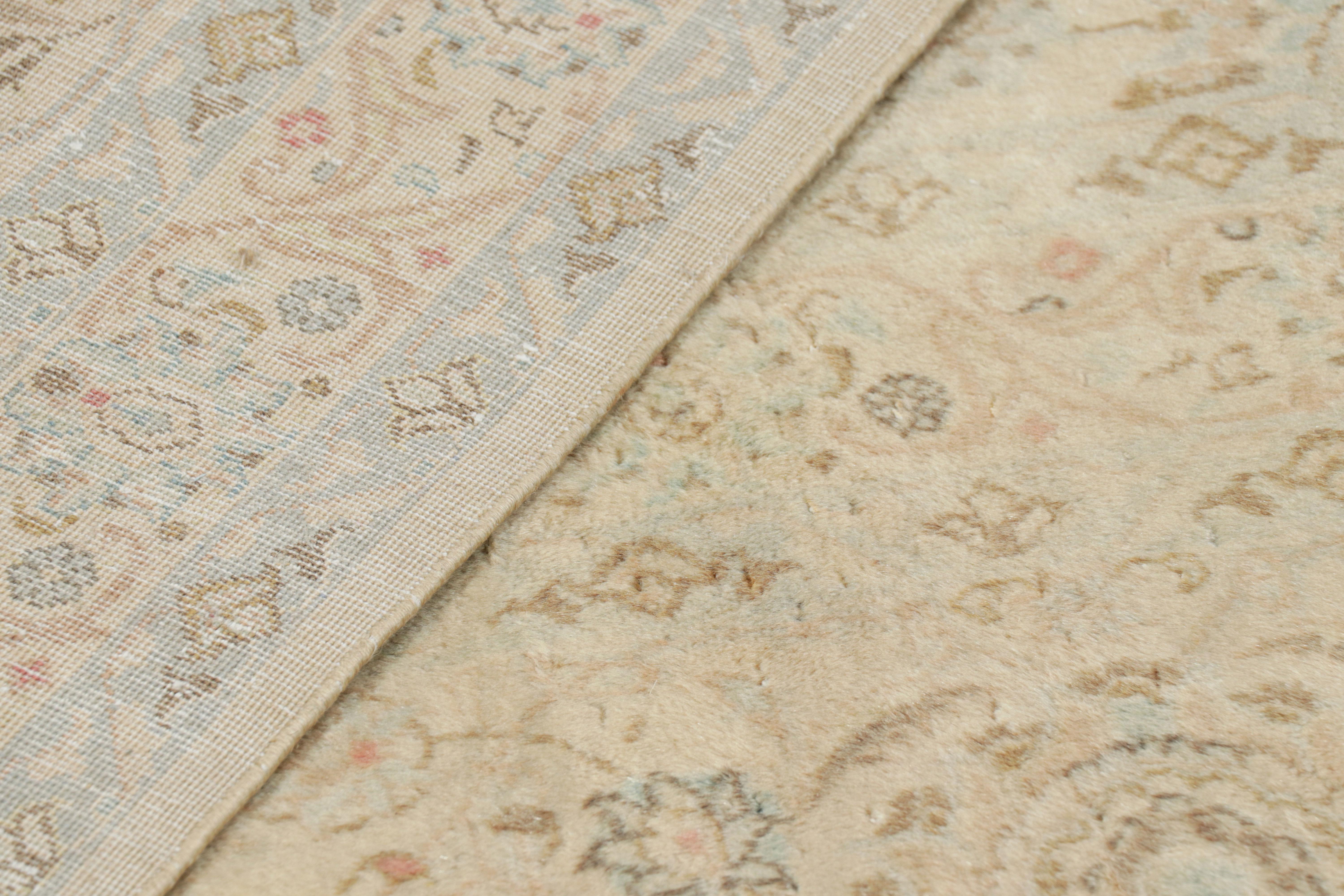 Rug & Kilim’s Oversized Persian Kashan Style Rug in Cream with Floral Patterns For Sale 2