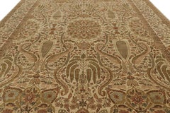 Rug & Kilim - Tapis persan surdimensionné de style Tabriz à motifs floraux or-vert