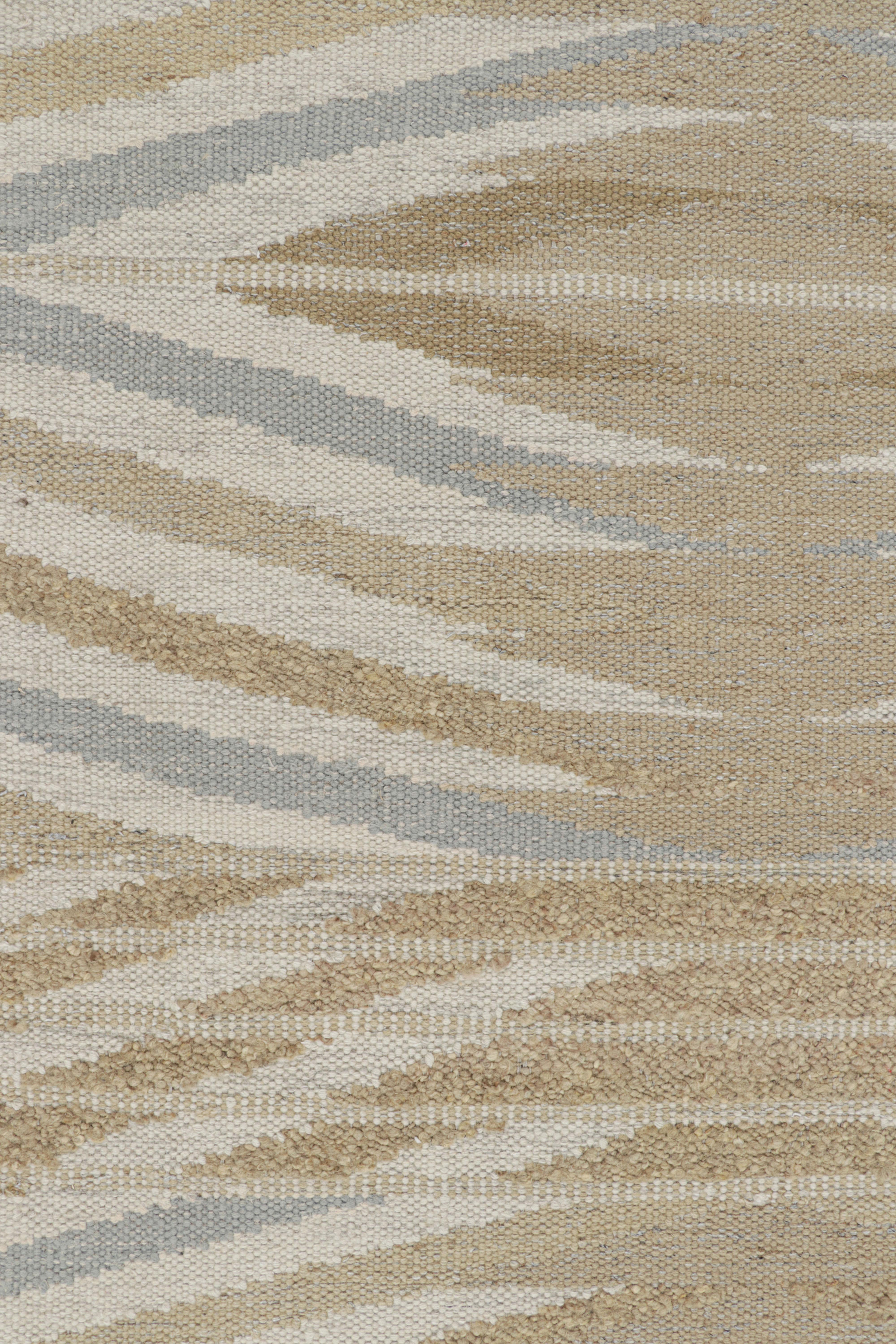 Rug & Kilim’s Oversized Scandinavian Style Custom Rug with Chevron Patterns In New Condition For Sale In Long Island City, NY