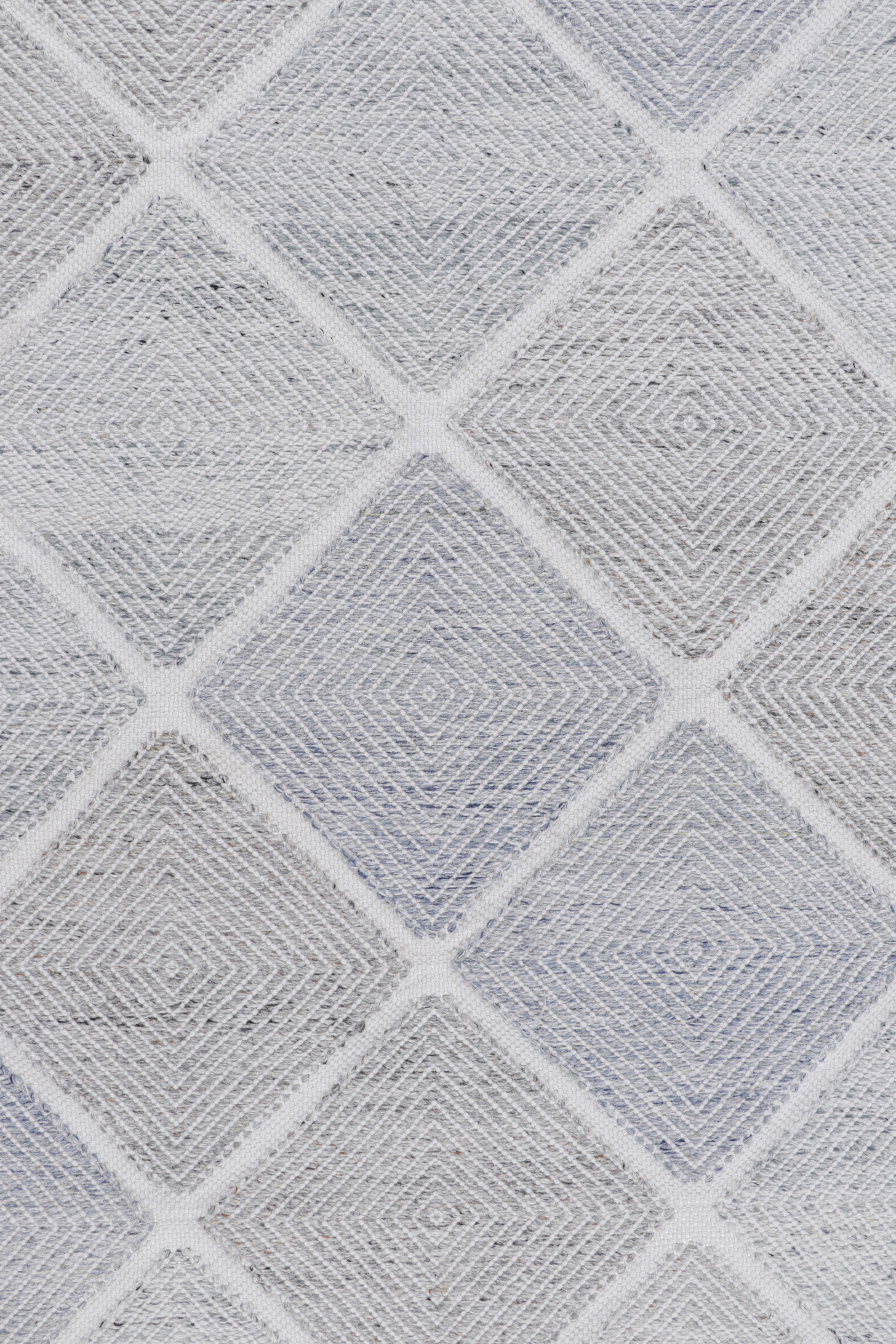 Scandinavian Modern Rug & Kilim’s Oversized Scandinavian Style Outdoor Rug in Blue and Gray Tones For Sale