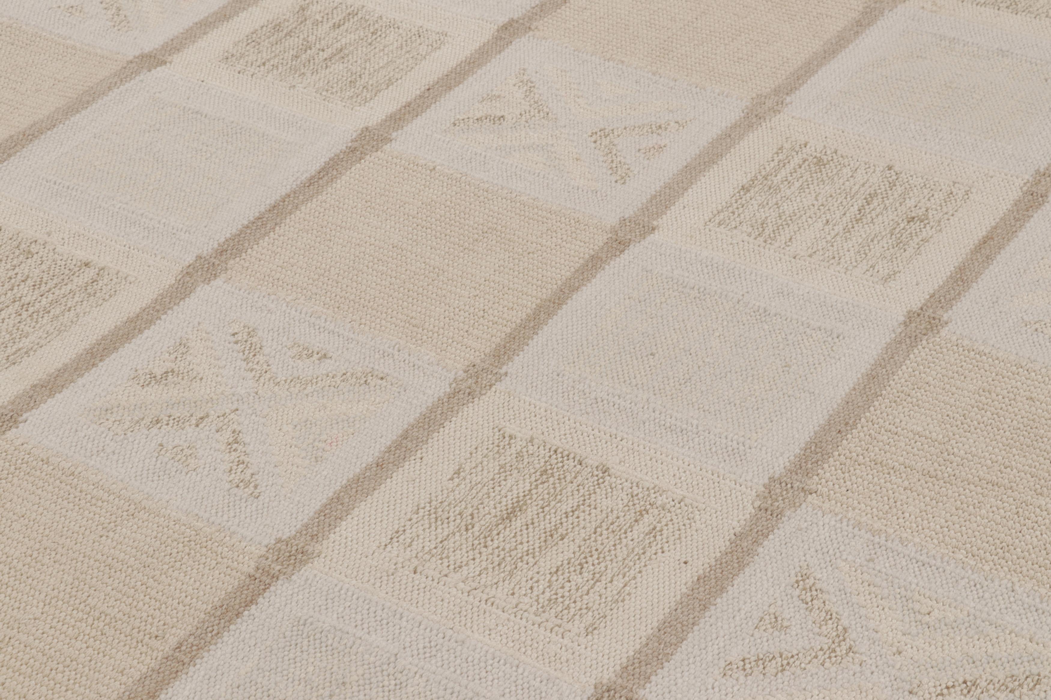 Rug & Kilim’s Oversized  Scandinavian Style Rug, Cream-White Minimalist Geometry In New Condition For Sale In Long Island City, NY