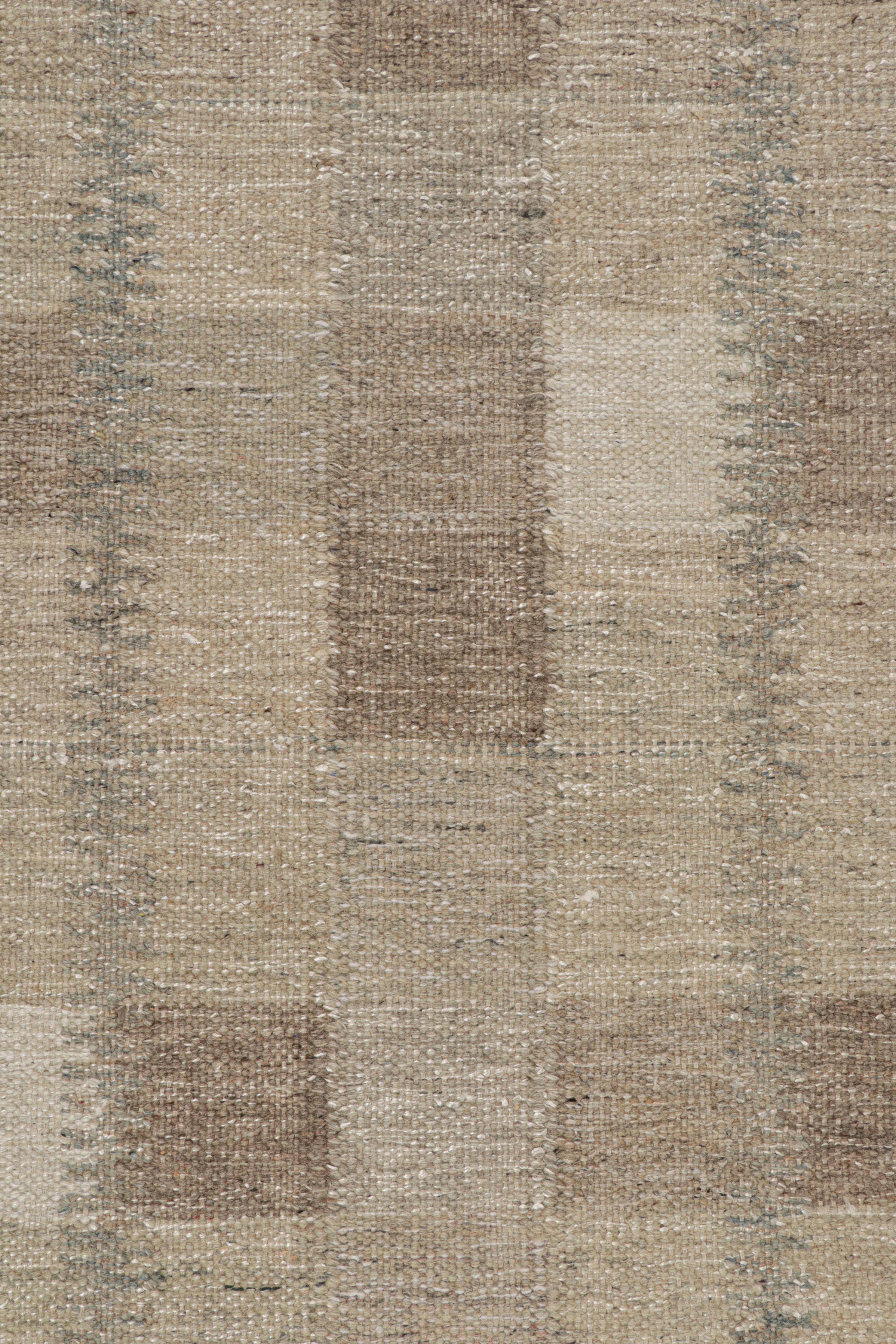 Rug & Kilim’s Oversized Scandinavian Style Rug in Beige-Brown Geometric Patterns In New Condition For Sale In Long Island City, NY