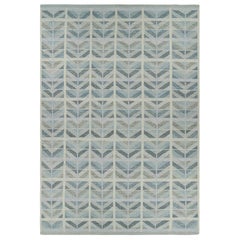 Rug & Kilim's übergroßer Teppich im skandinavischen Stil in Blau mit geometrischen Mustern