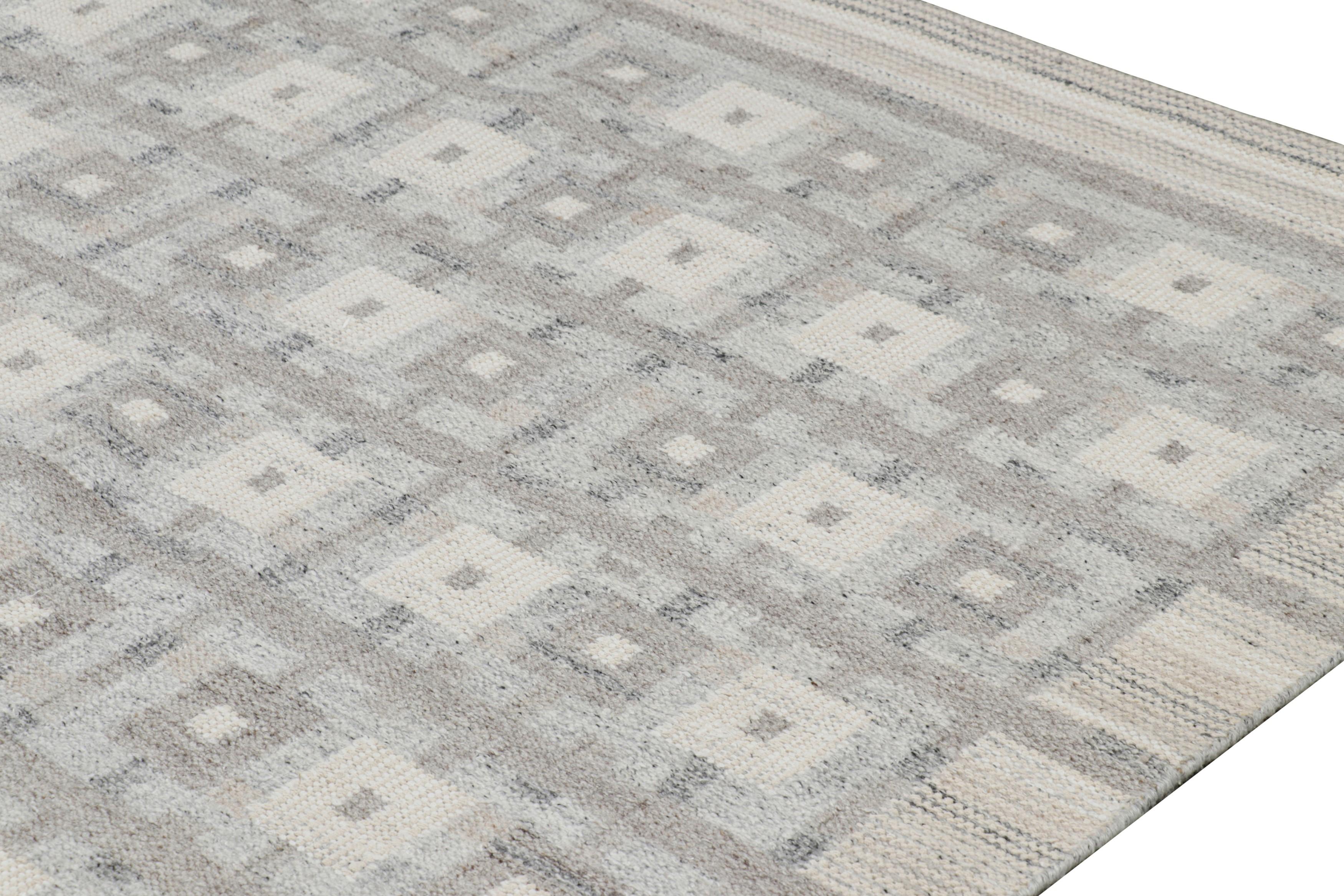 Rug & Kilim's übergroßer Teppich im skandinavischen Stil in Grau mit geometrischen Mustern (Moderne) im Angebot
