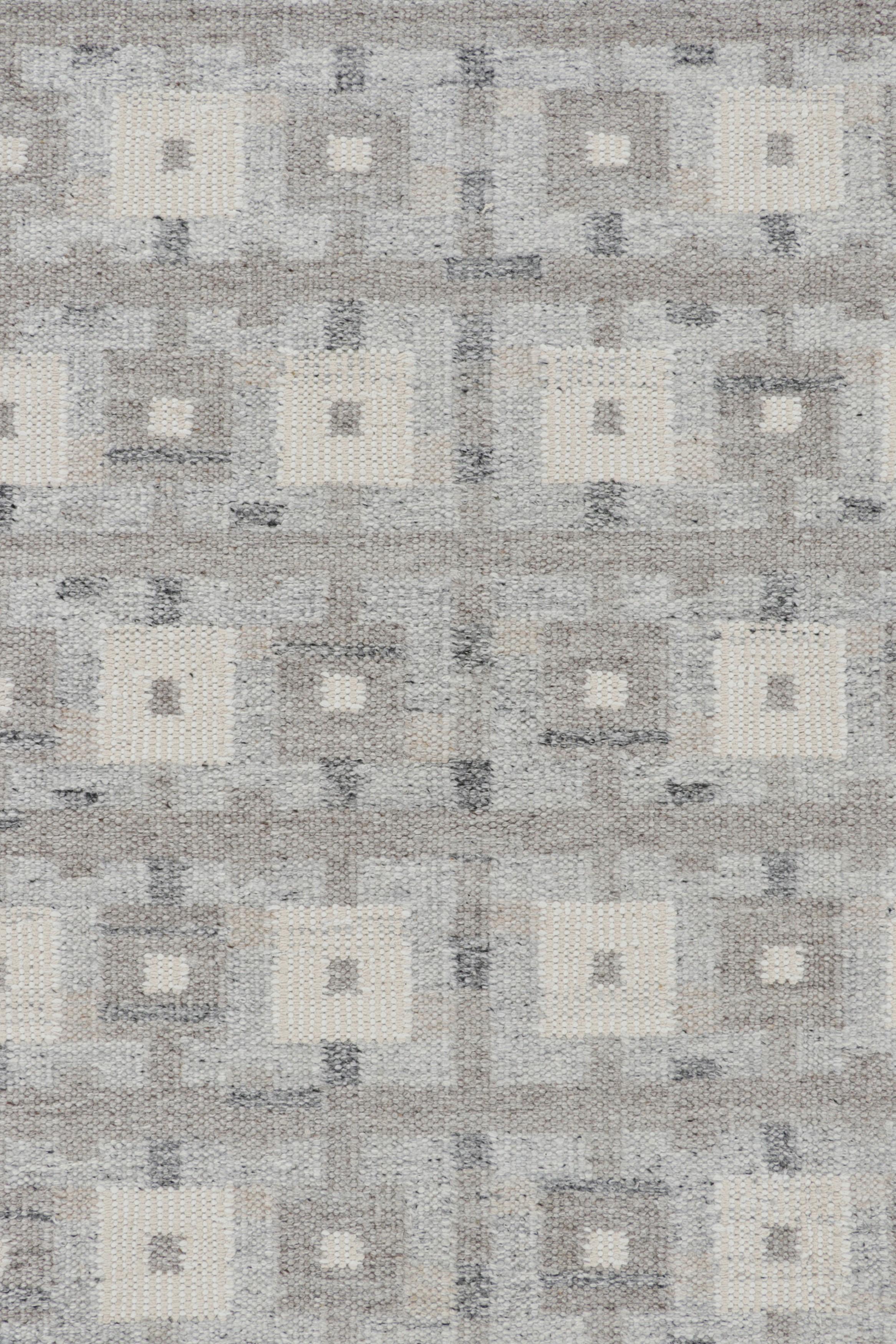 Rug & Kilim's übergroßer Teppich im skandinavischen Stil in Grau mit geometrischen Mustern im Zustand „Neu“ im Angebot in Long Island City, NY