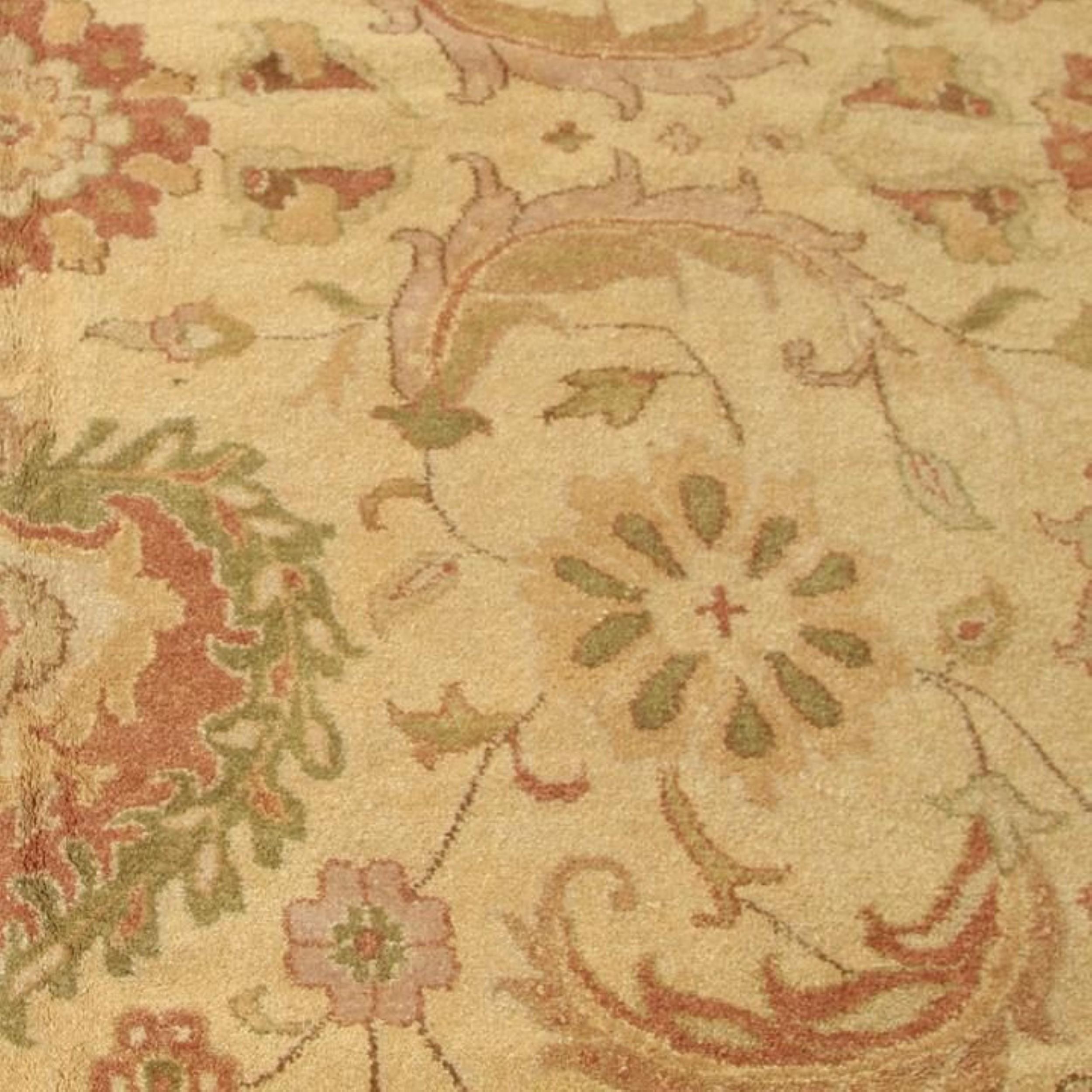 Rug & Kilims übergroßer Sultanabad-Teppich in Gold mit Blumenmustern im Zustand „Neu“ im Angebot in Long Island City, NY