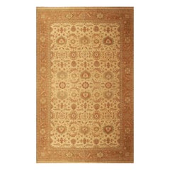 Rug 
Kilim
s Oversized Sultanabad Style Rug in Gold with Floral Patterns (tapis surdimensionné de style sultanabad en or avec des motifs floraux)