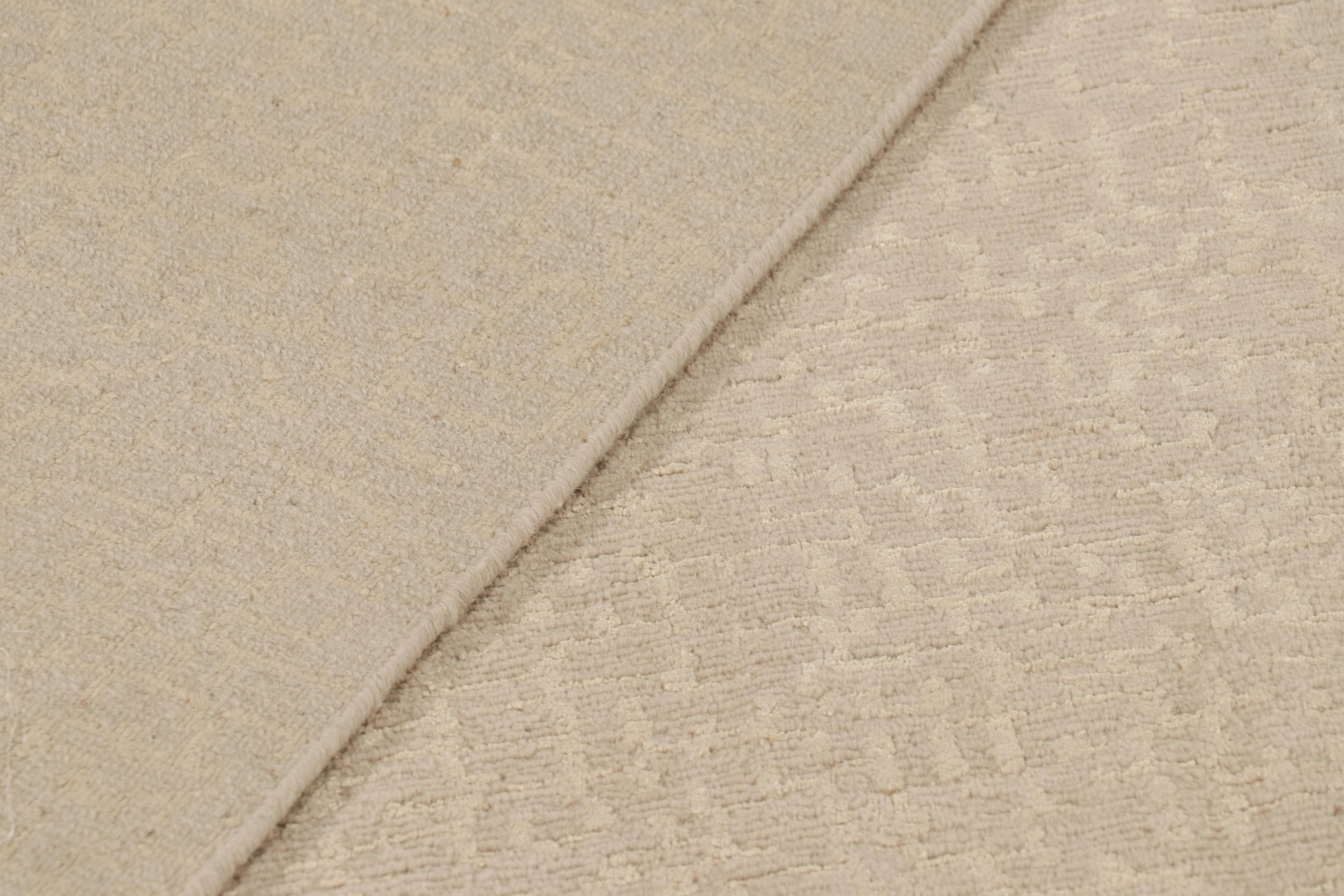 Rug & Kilim's Oversized Textural Custom Rug Design, Solid Beige and Cream Striae (tapis à rayures beige et crème) en vente 1