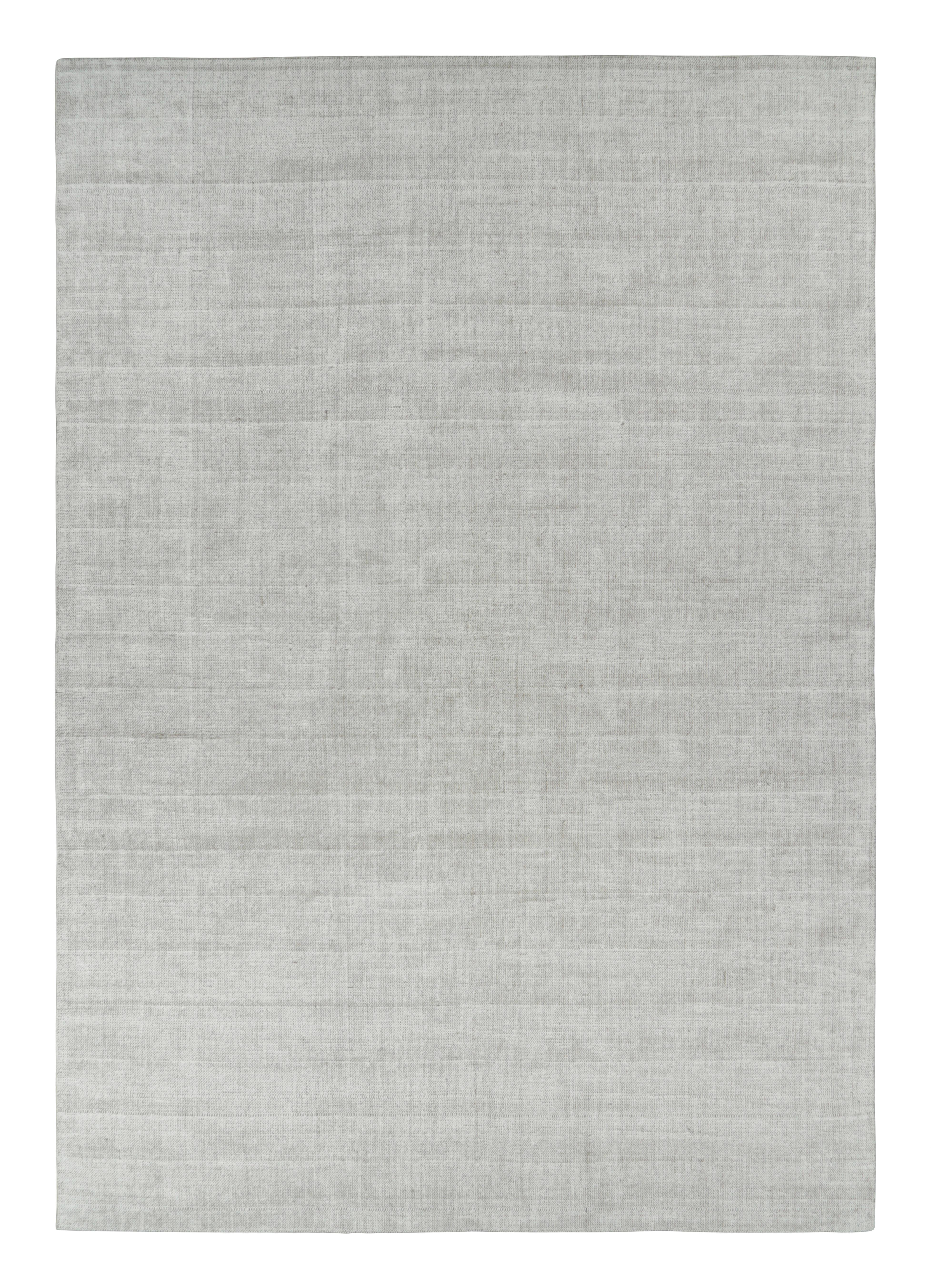 This hand-knotted wool 13x19 rug is a bold new addition to Rug & Kilim’s Textural Collection and represents a series of contemporary rugs by one of the most talented Persian ateliers and designers in the craft today. 

On the Design: 

Each piece in