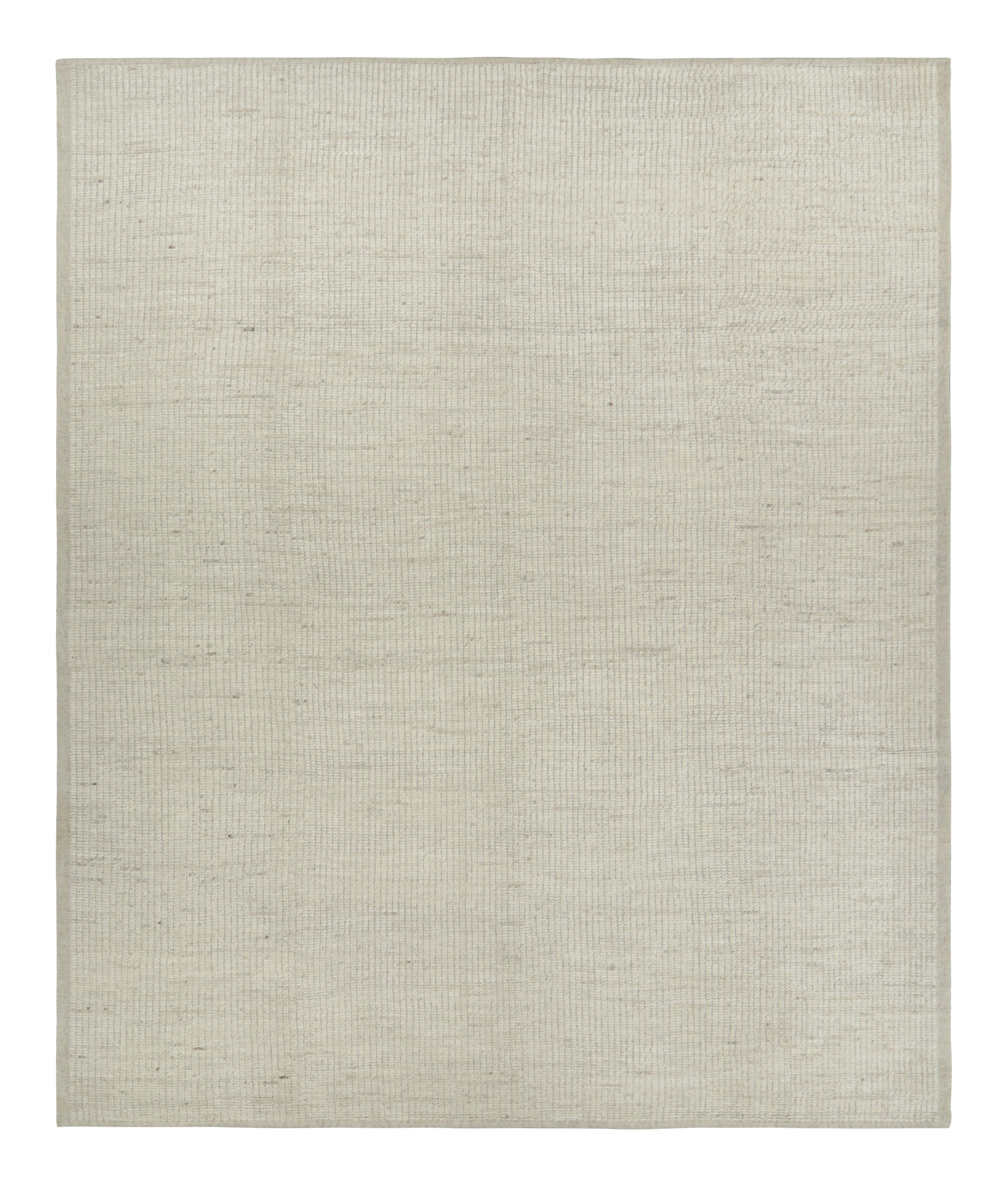 Annodato a mano in lana, questo tappeto oversize 14x16 proveniente dall'Afghanistan è un'audace novità della Textural Collection di Rug & Kilim. 

Sul design: 

Questo pezzo ha una struttura a bouclè con un campo monocromatico di tonalità crema,
