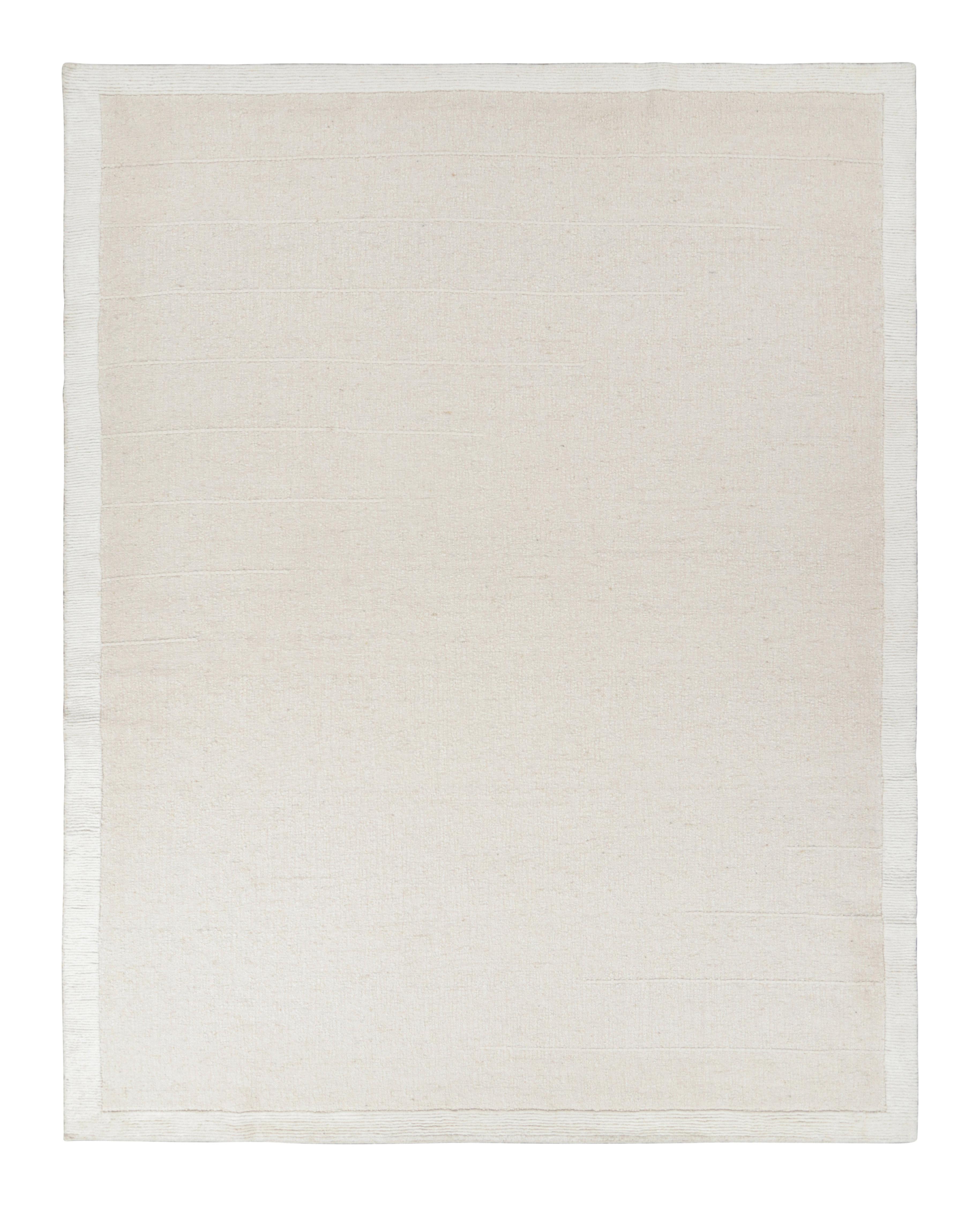 Questo tappeto in lana 12x15 annodato a mano è un'audace novità della Rug & Kilim's Textural Collection e rappresenta una serie di tappeti contemporanei realizzati da uno dei più talentuosi atelier e designer persiani oggi in attività.

Sul design: