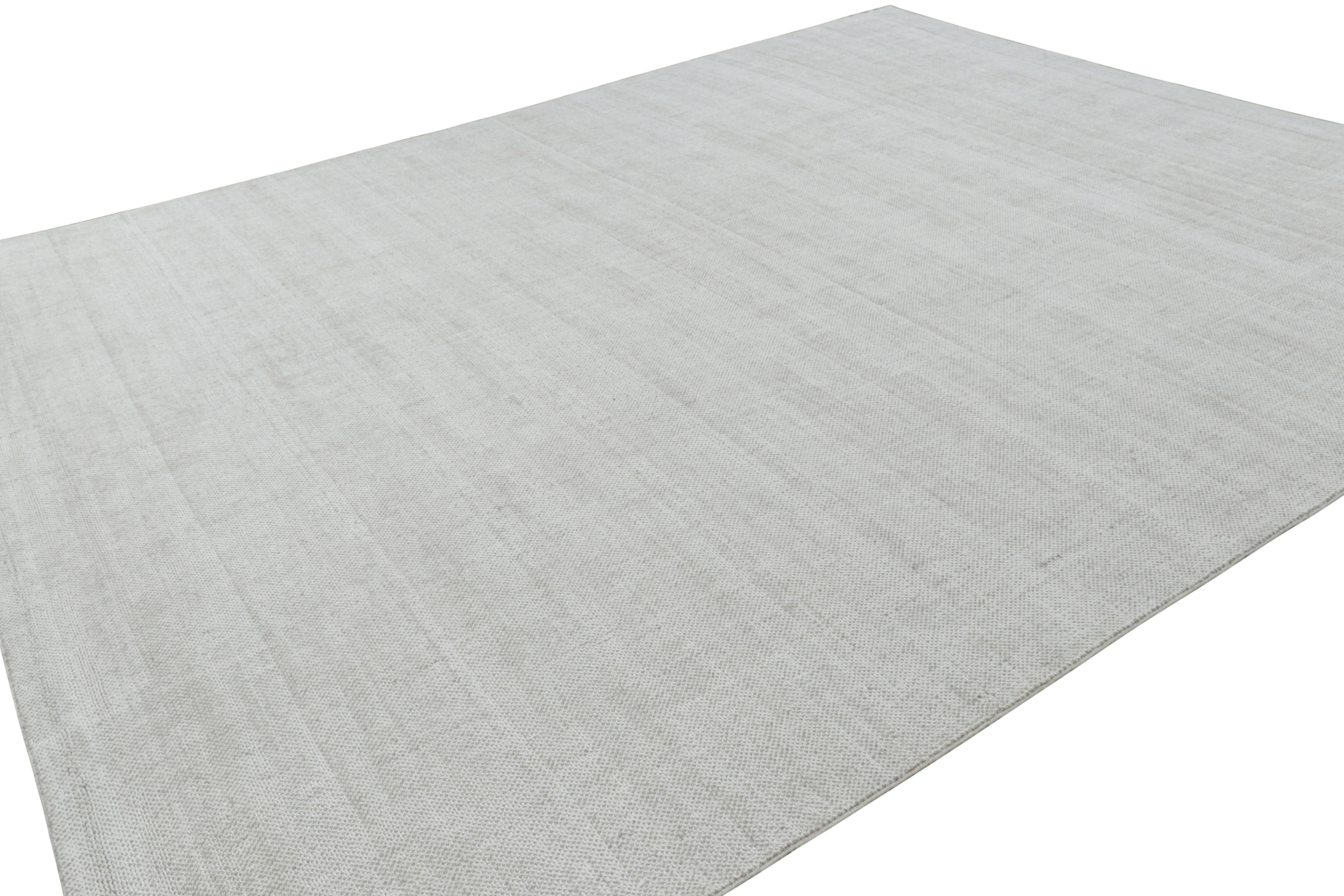 Rug & Kilim's übergroßer Strukturteppich in Grau- und Weiß-Tönen & Streifen (Indisch) im Angebot