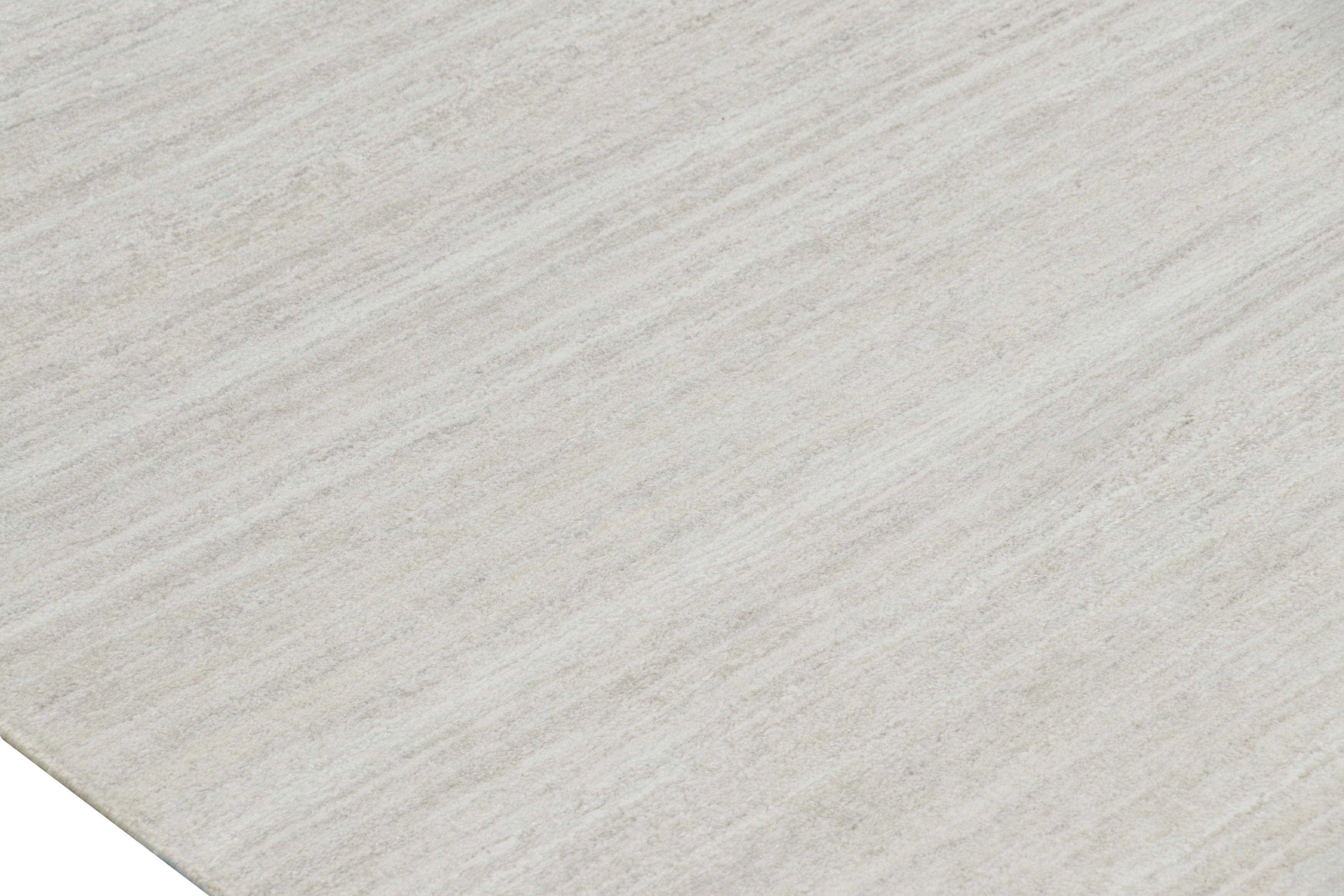 Übergroßer quadratischer Teppich von Rug & Kilim in Weiß und Grau mit Streifen im Zustand „Neu“ im Angebot in Long Island City, NY