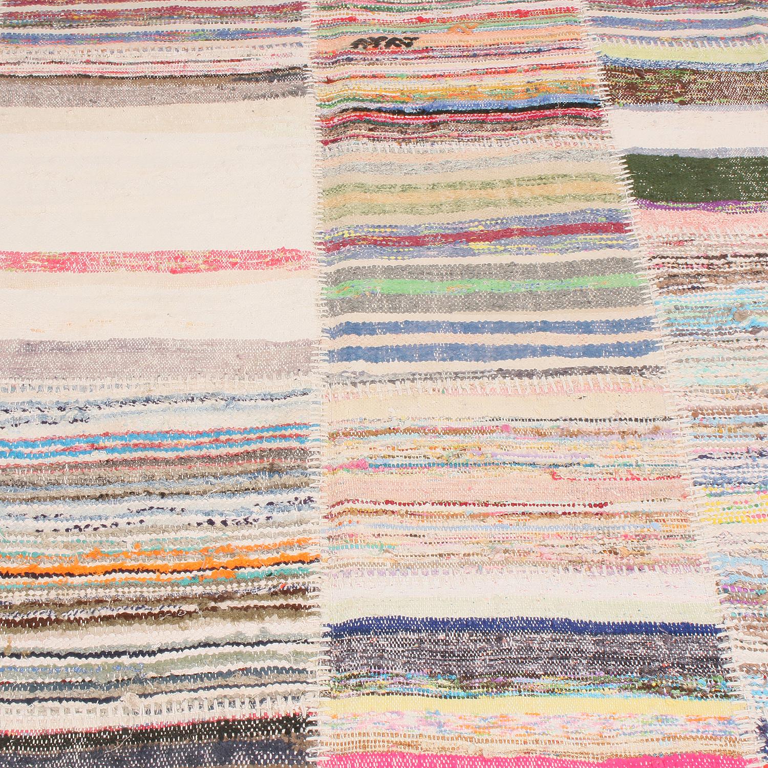 Beigefarbener und mehrfarbiger Woll-Kilim-Teppich von Rug & Kilim (Patchwork) (Wolle) im Angebot