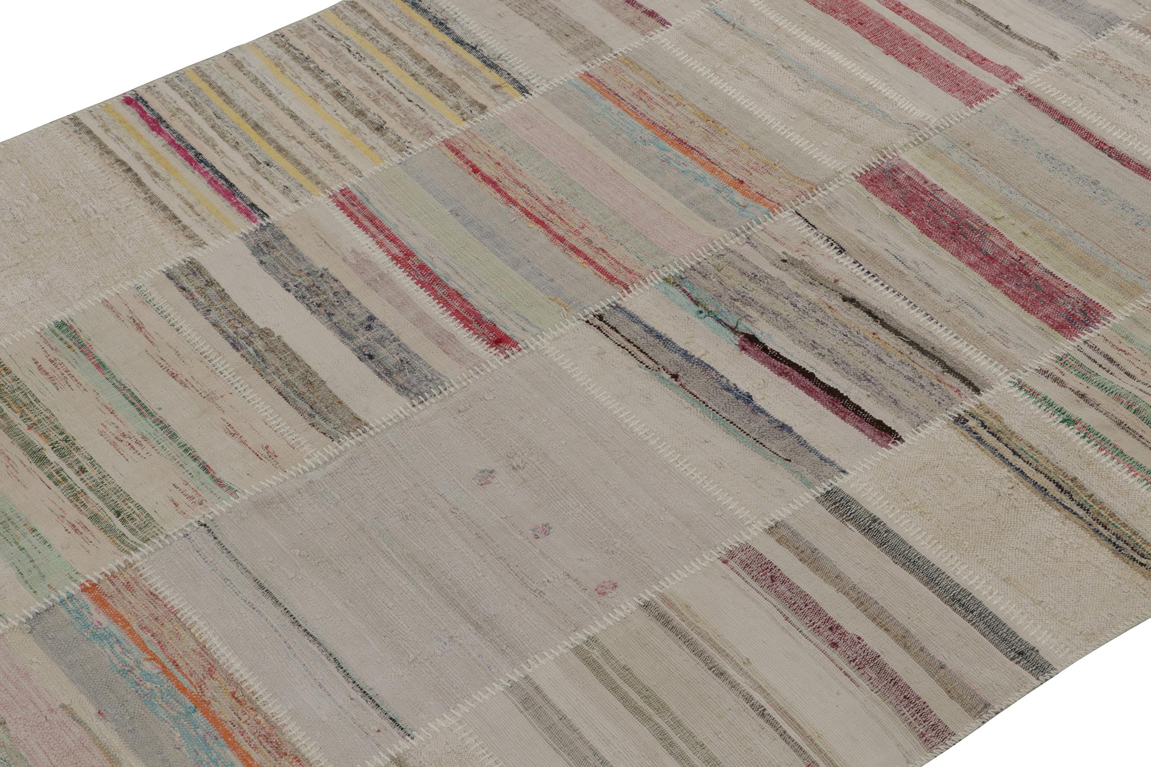 Kilim Patchwork de Rug & Kilim en rayas policromáticas Turco en venta