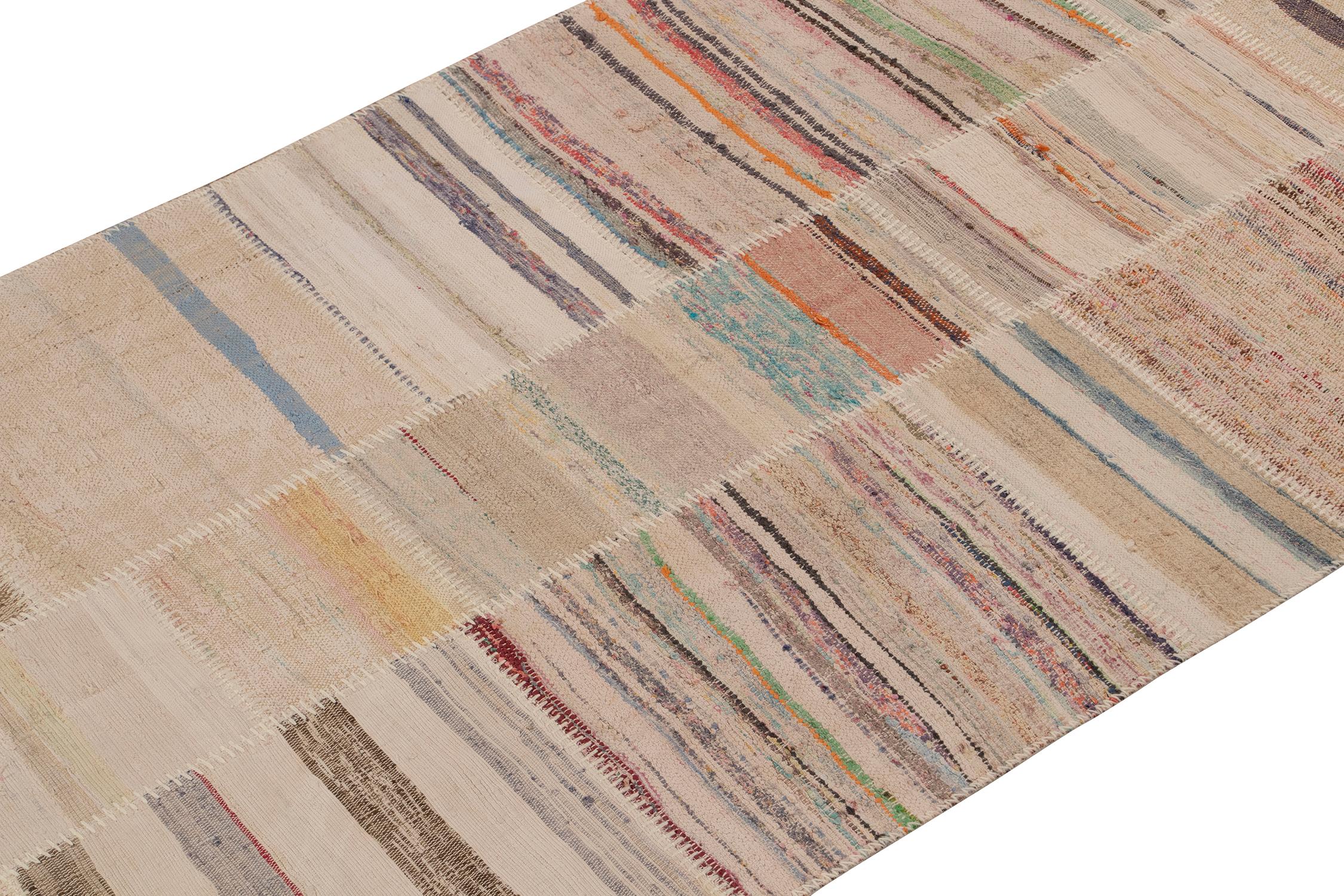 Turco Rug & Kilim - Tappeto patchwork Kilim a strisce policrome in vendita