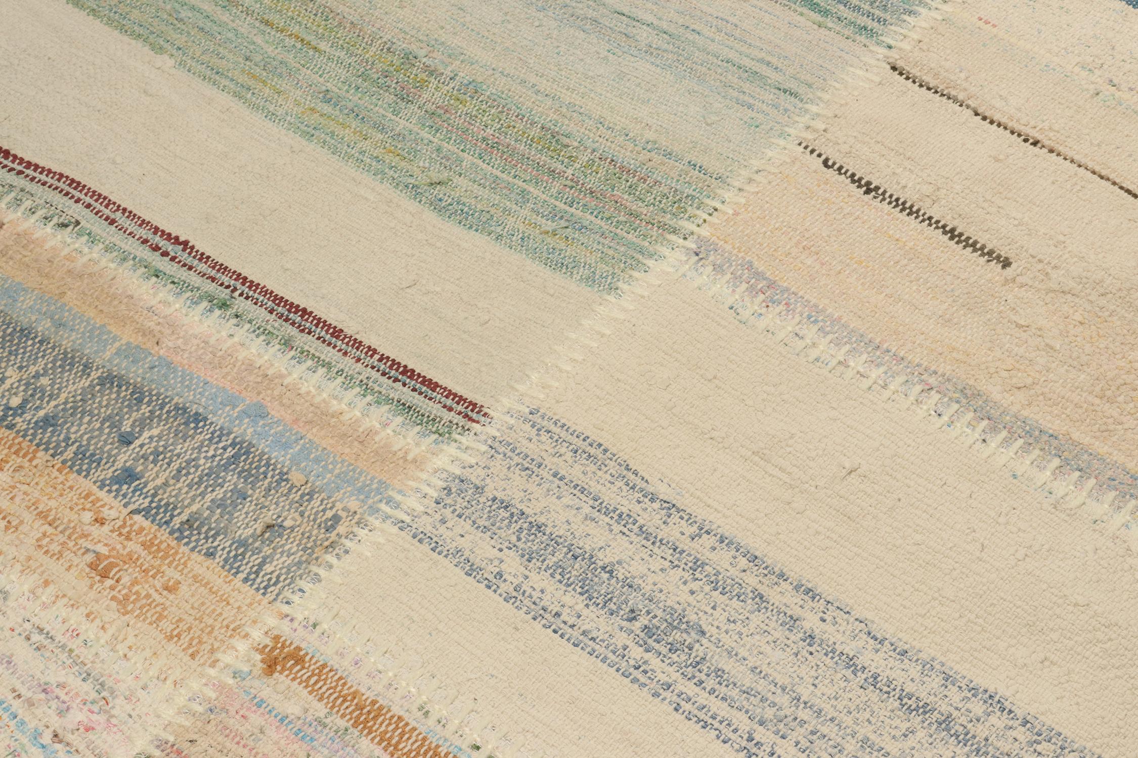 Patchwork-Kilim-Teppich von Rug & Kilim in mehrfarbigen Streifen (Handgeknüpft) im Angebot