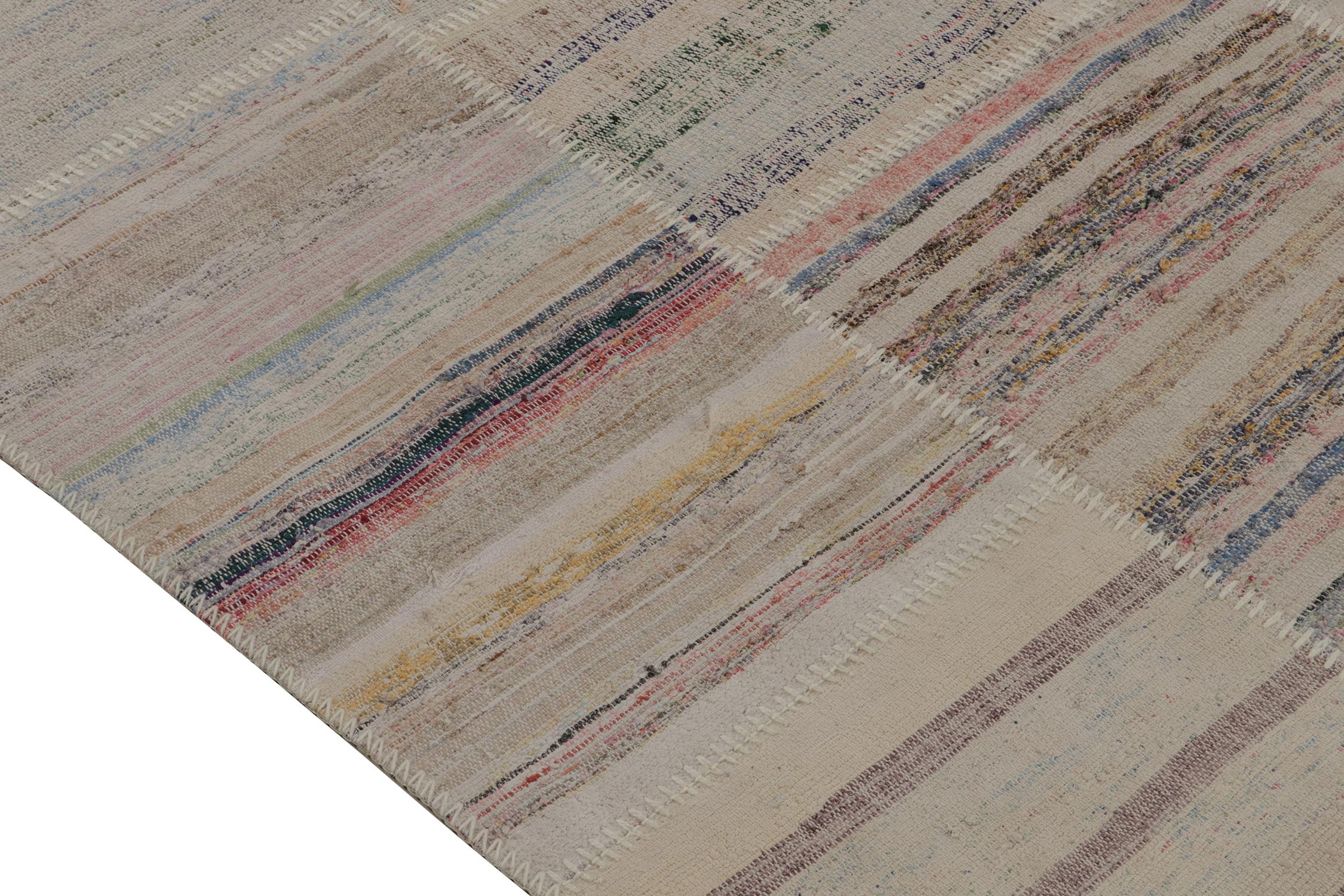 Patchwork-Kilim-Teppich von Rug & Kilim in mehrfarbigen Streifen (Handgeknüpft) im Angebot