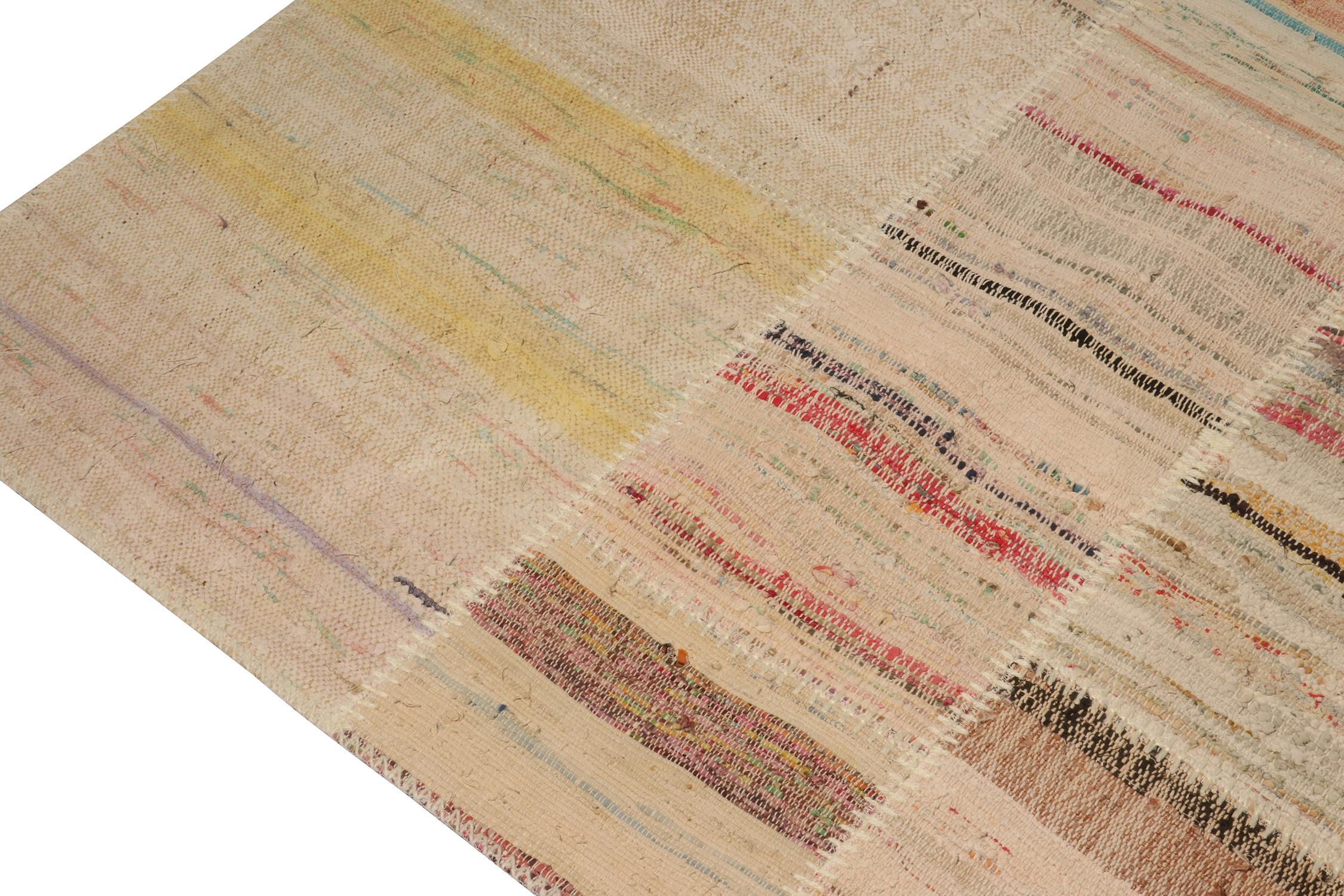 Patchwork-Kilim-Teppich von Rug & Kilim in mehrfarbigen Streifen (Handgeknüpft) im Angebot