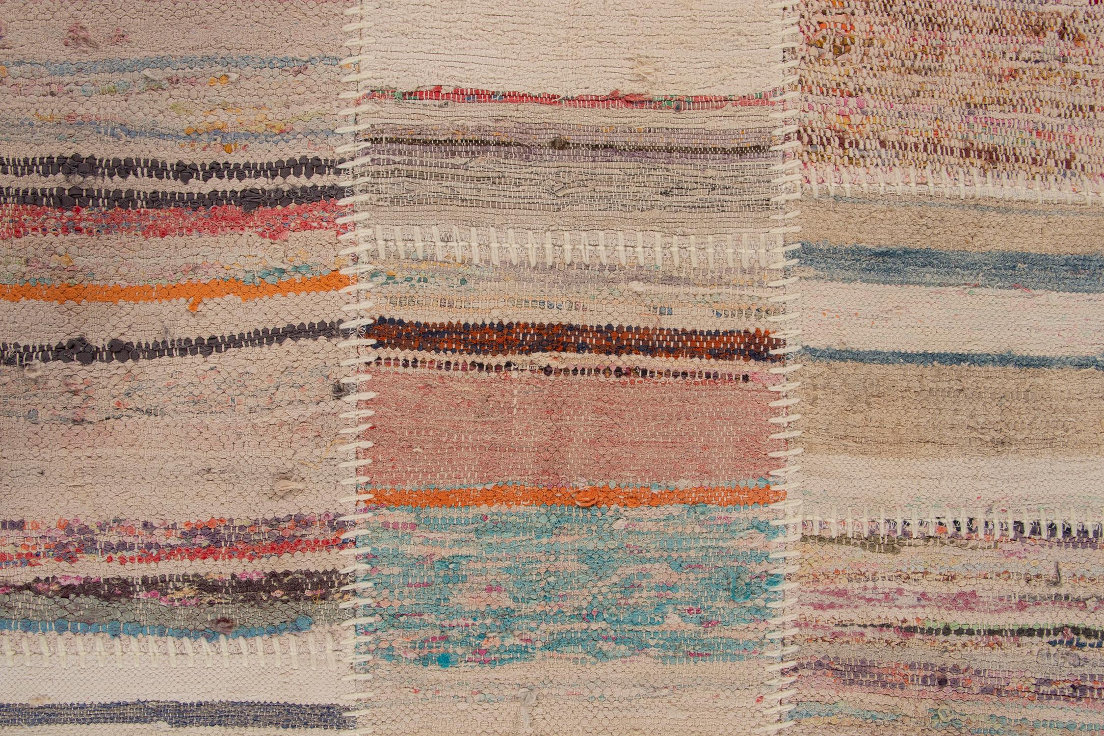 Patchwork-Kilim-Teppich von Rug & Kilim in mehrfarbigen Streifen im Zustand „Neu“ im Angebot in Long Island City, NY