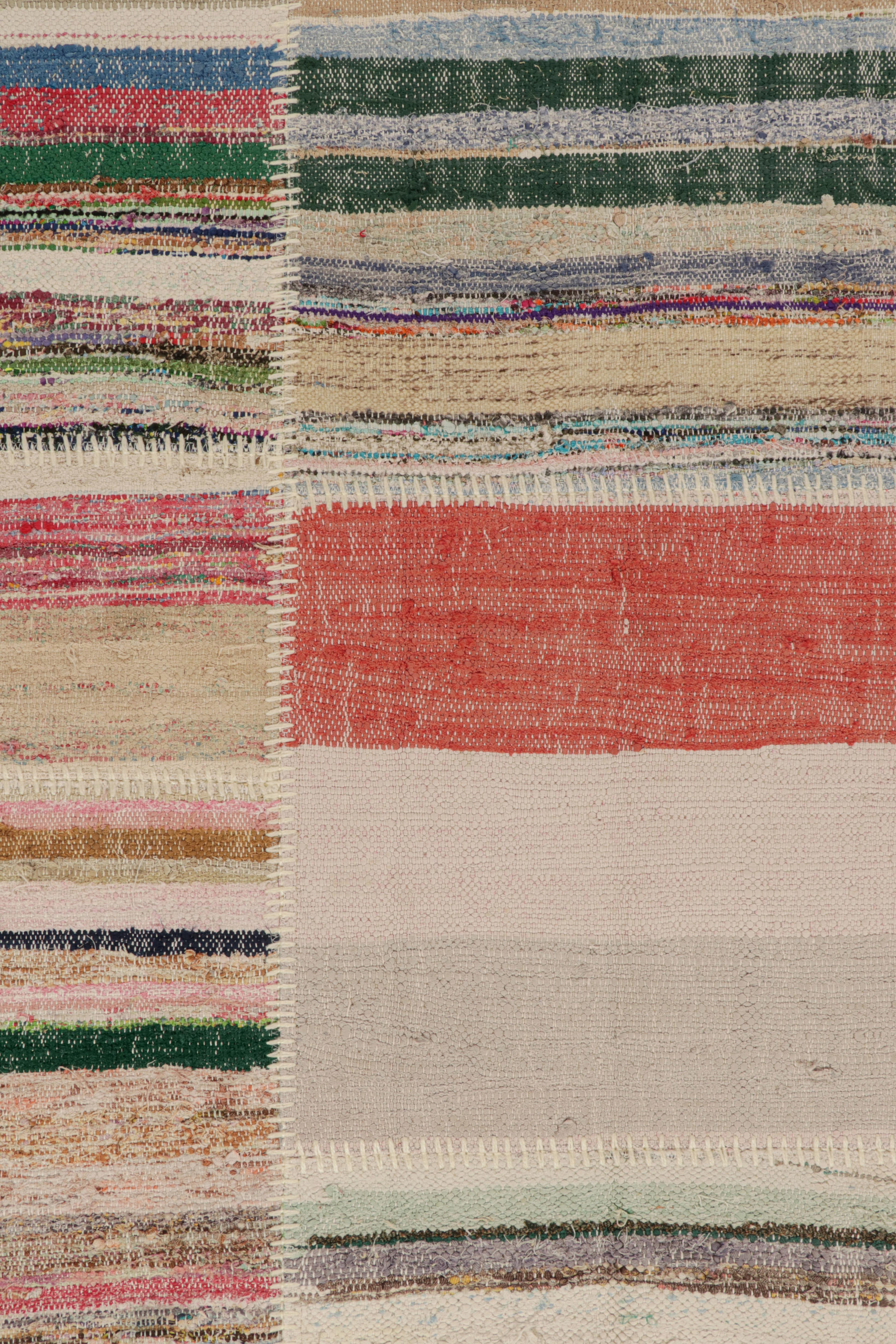 Patchwork-Kilim-Teppich von Rug & Kilim in mehrfarbigen Streifen im Zustand „Neu“ im Angebot in Long Island City, NY