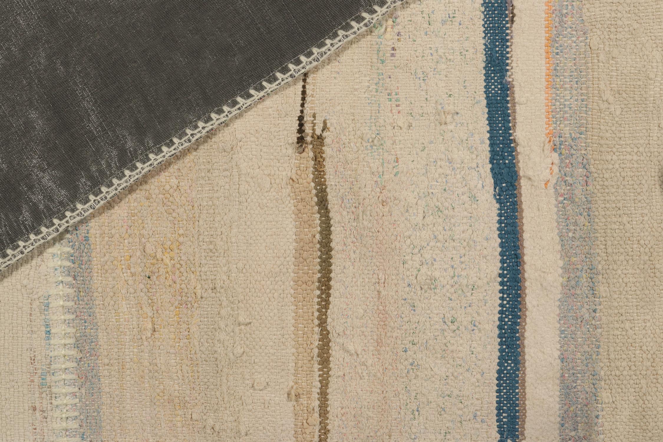 Patchwork-Kilim-Teppich von Rug & Kilim in mehrfarbigen Streifen (21. Jahrhundert und zeitgenössisch) im Angebot